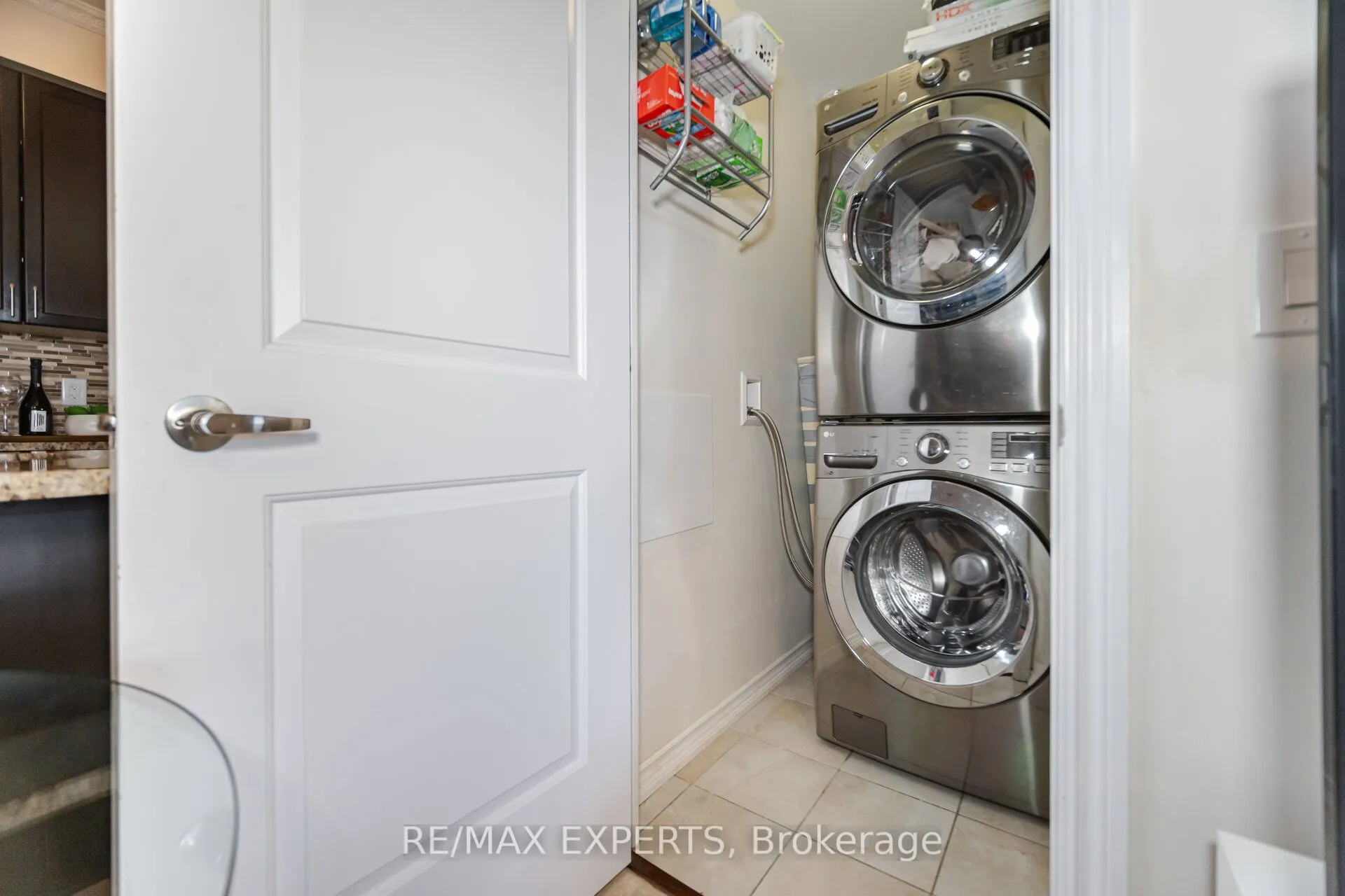 9255 Jane Street, #809