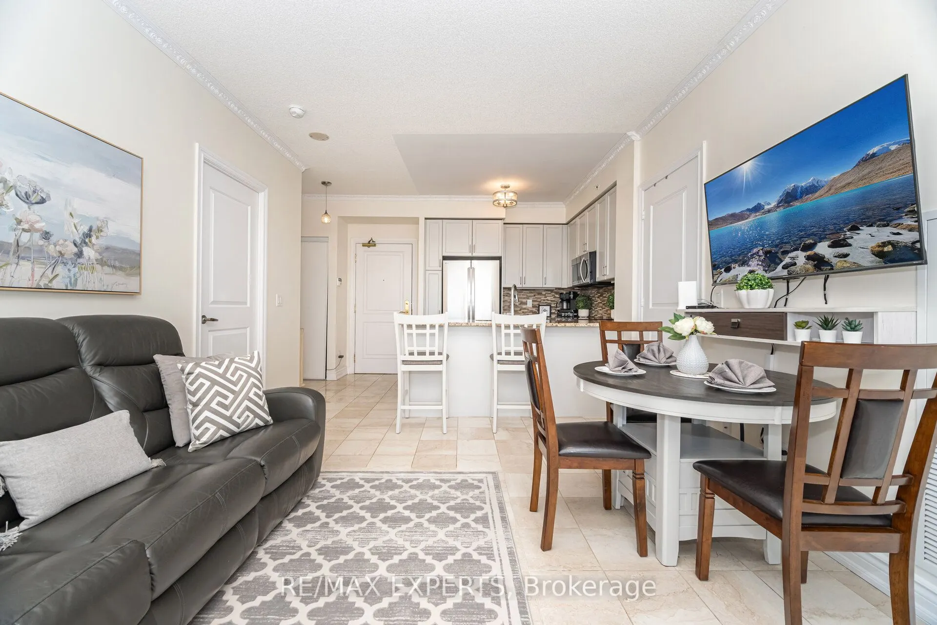 9255 Jane Street, #809