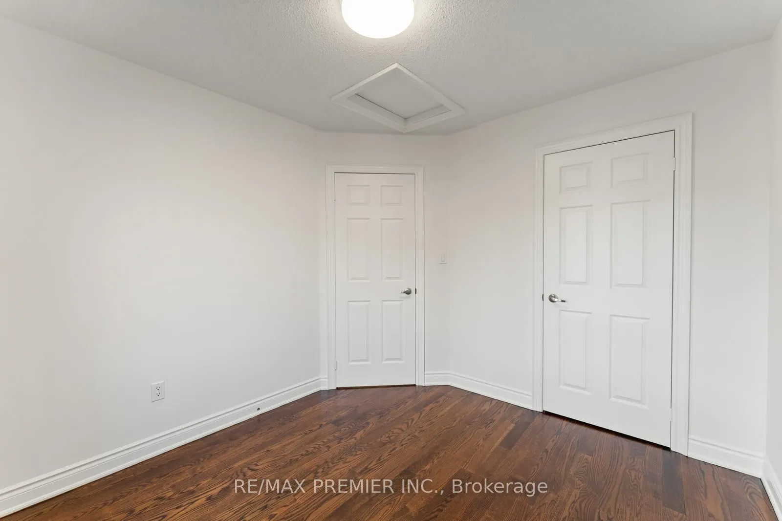 34 George Bogg Road