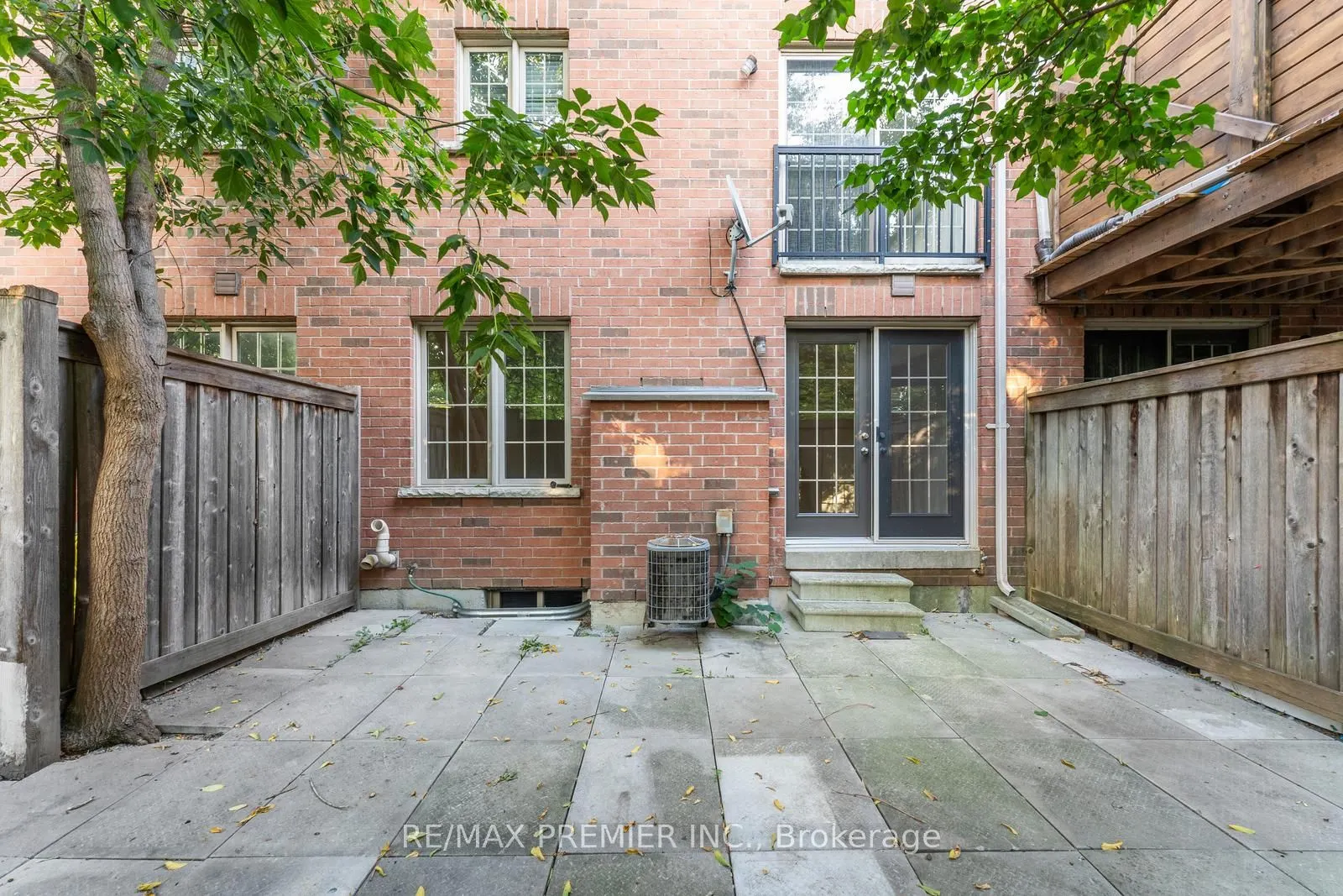 34 George Bogg Road