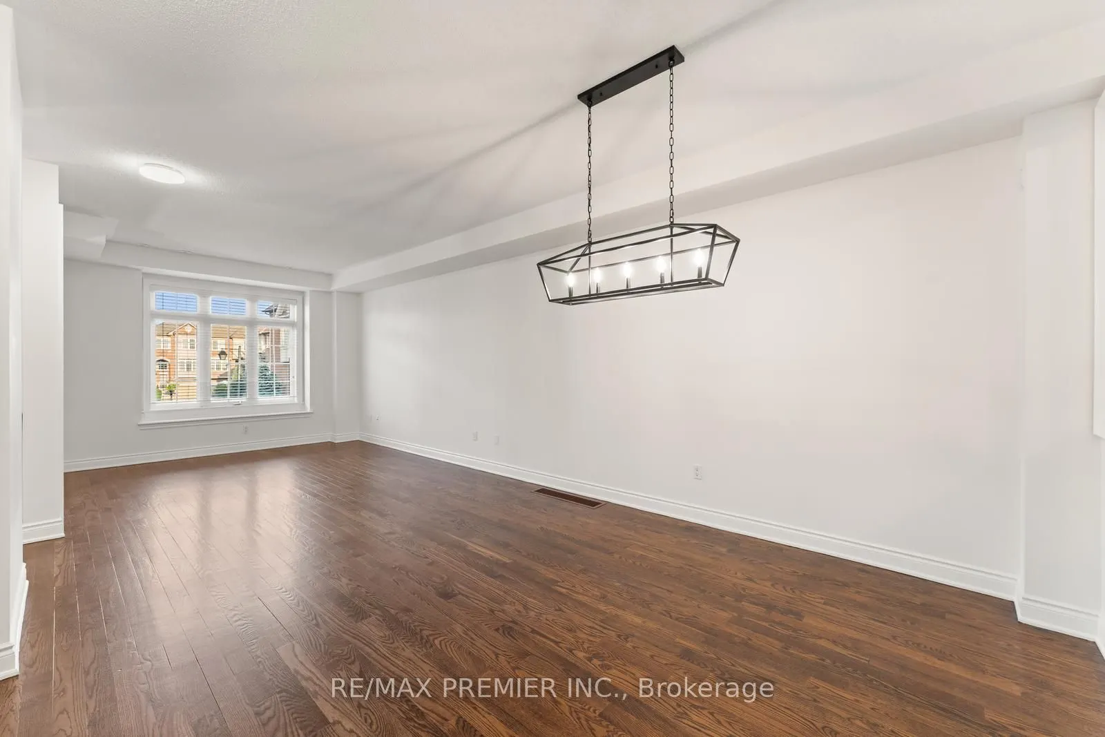 34 George Bogg Road