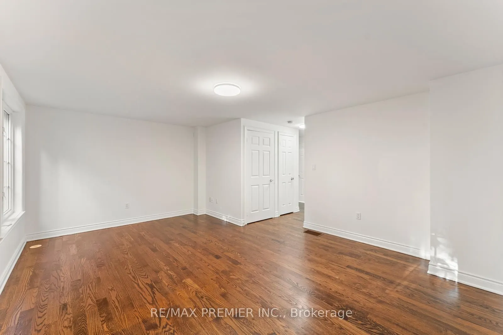 34 George Bogg Road