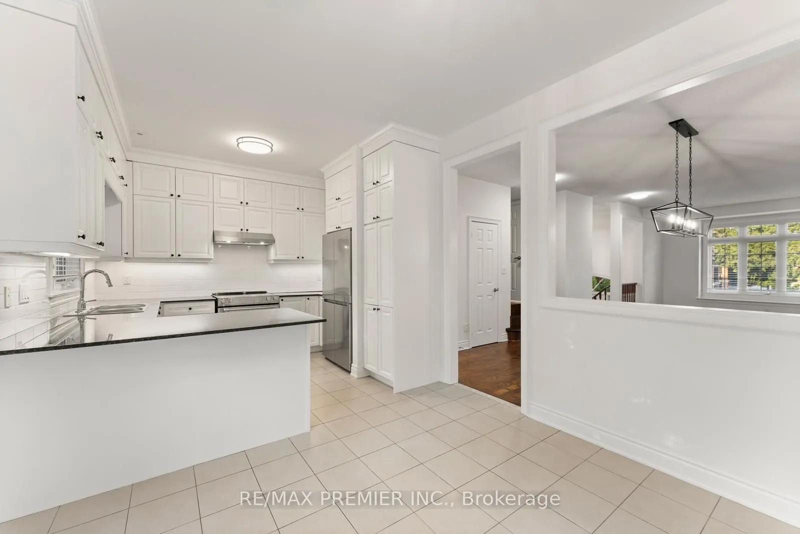 34 George Bogg Road