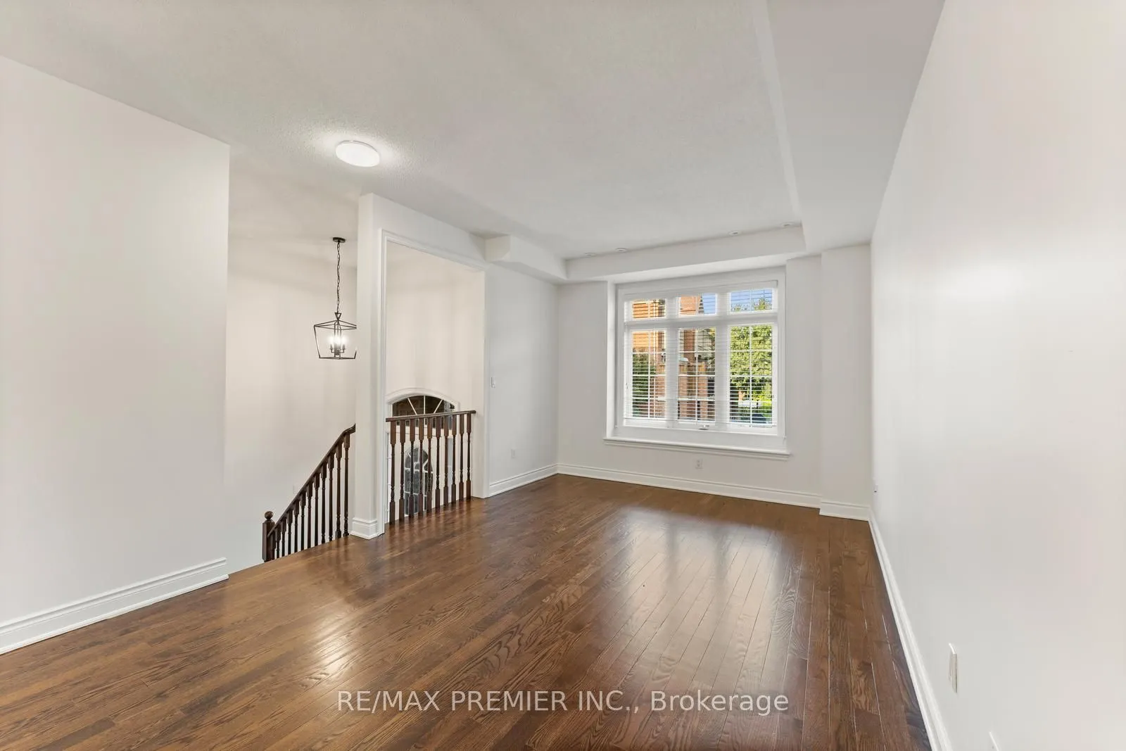 34 George Bogg Road
