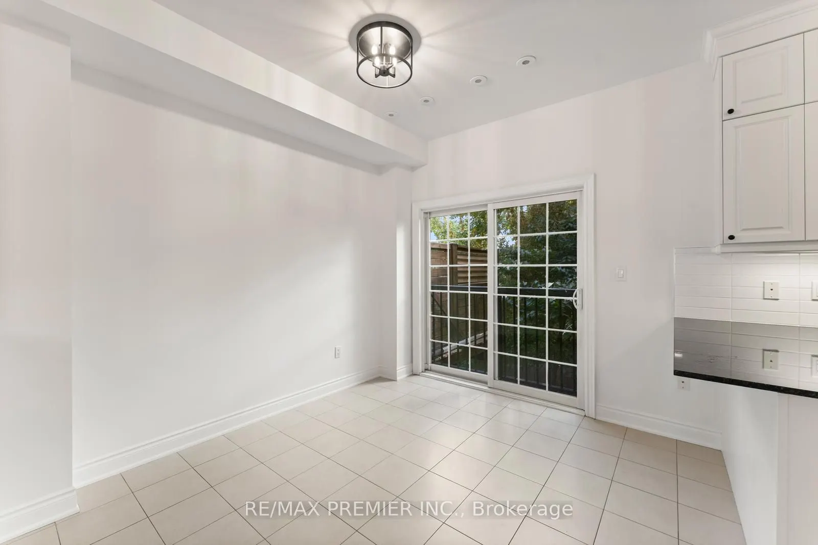 34 George Bogg Road