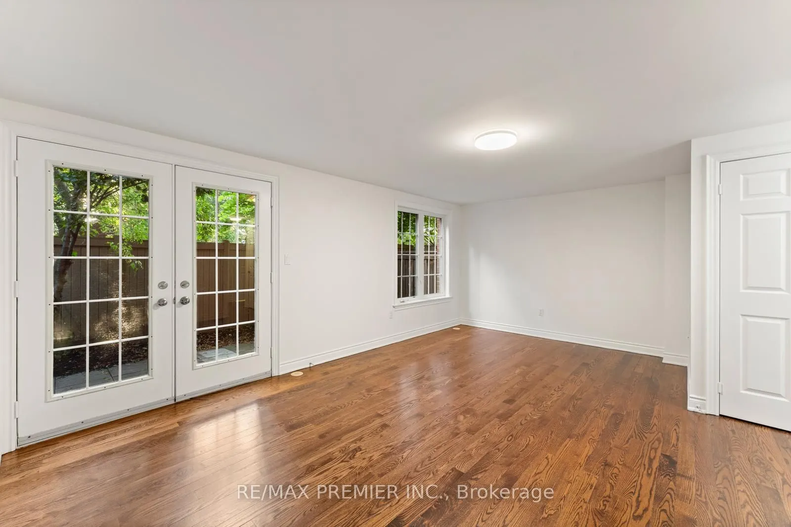 34 George Bogg Road