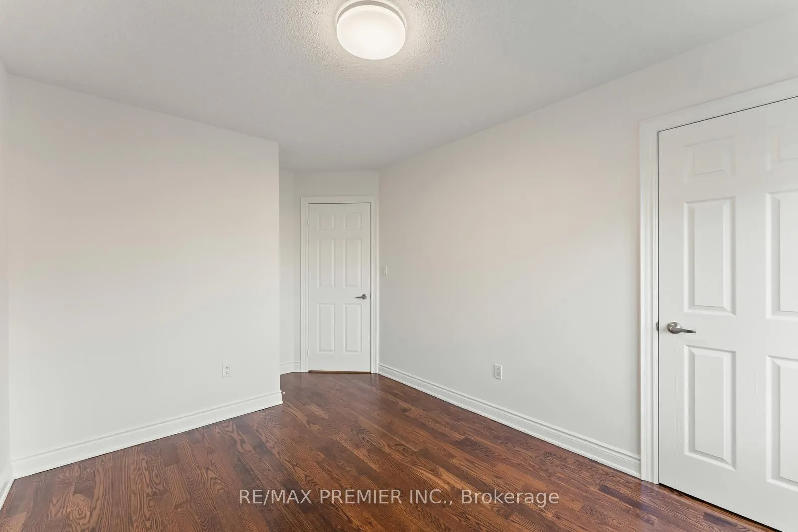 34 George Bogg Road
