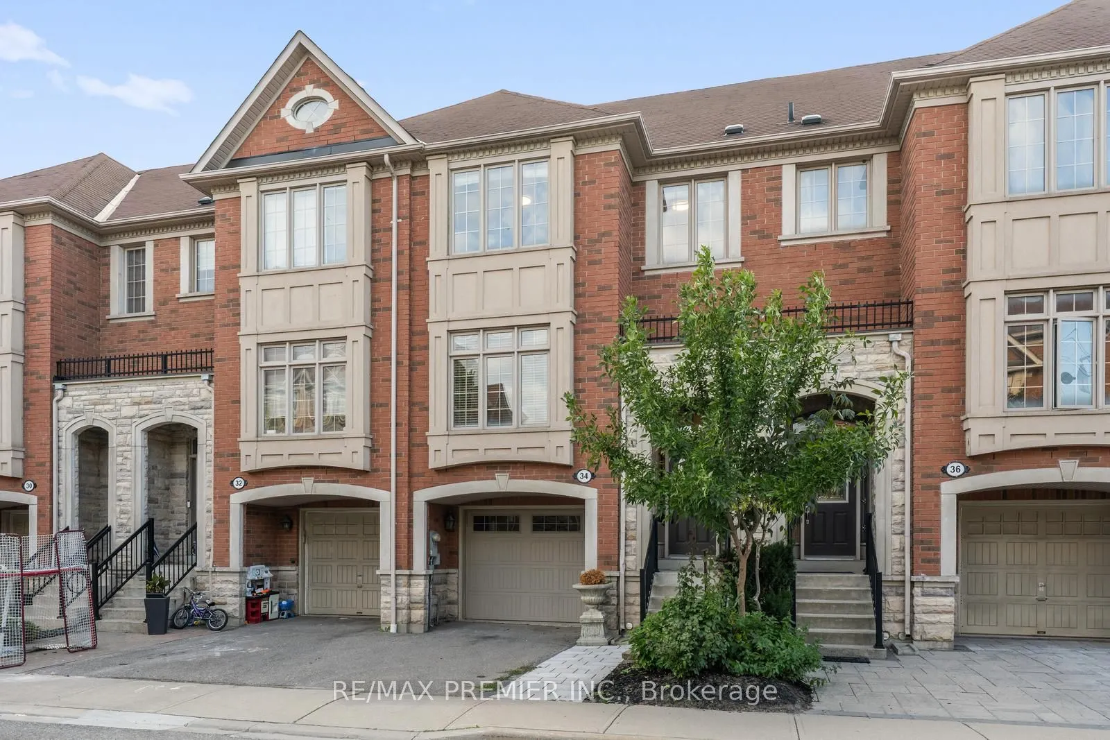 34 George Bogg Road