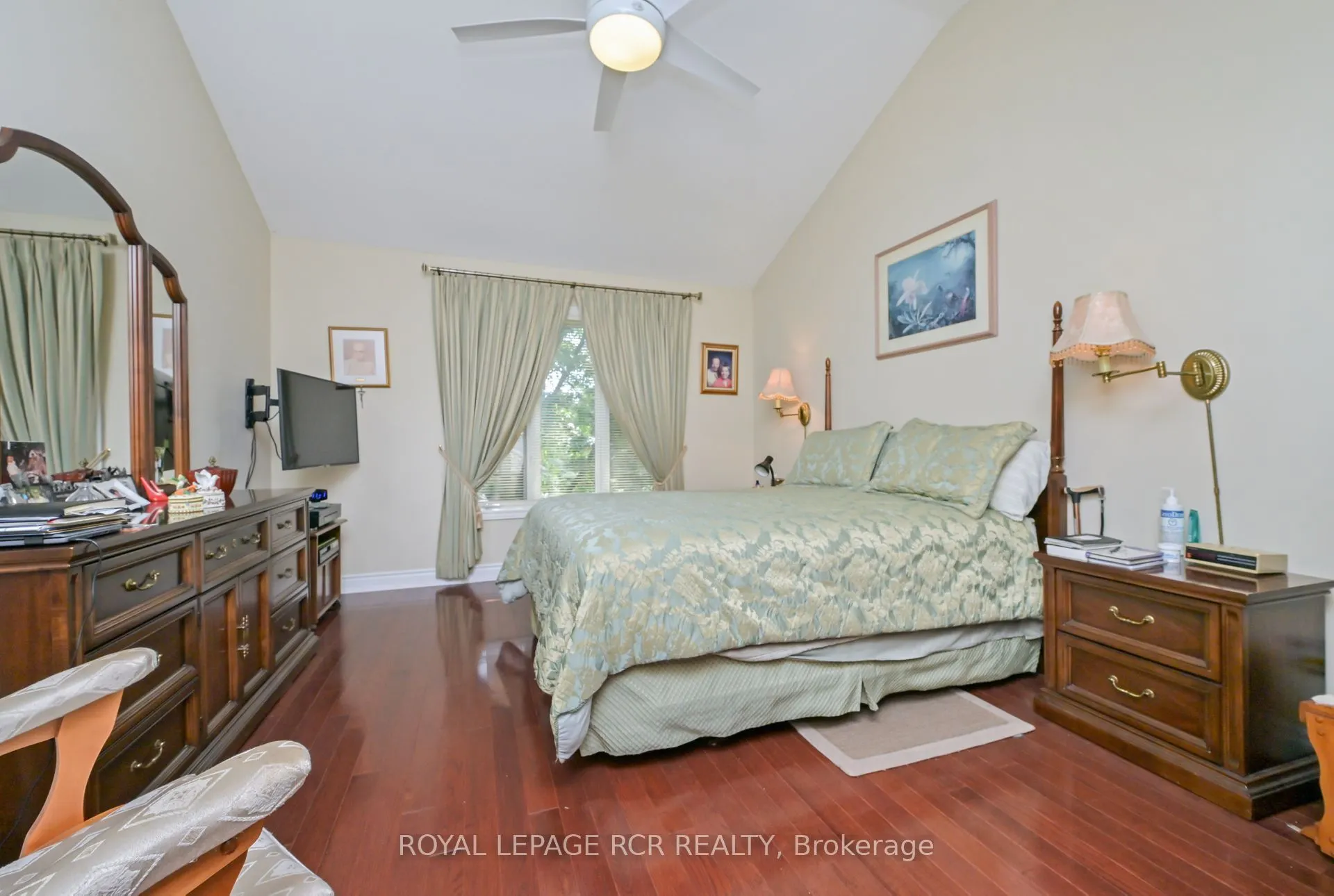 11 Montebello Terrace, #12
