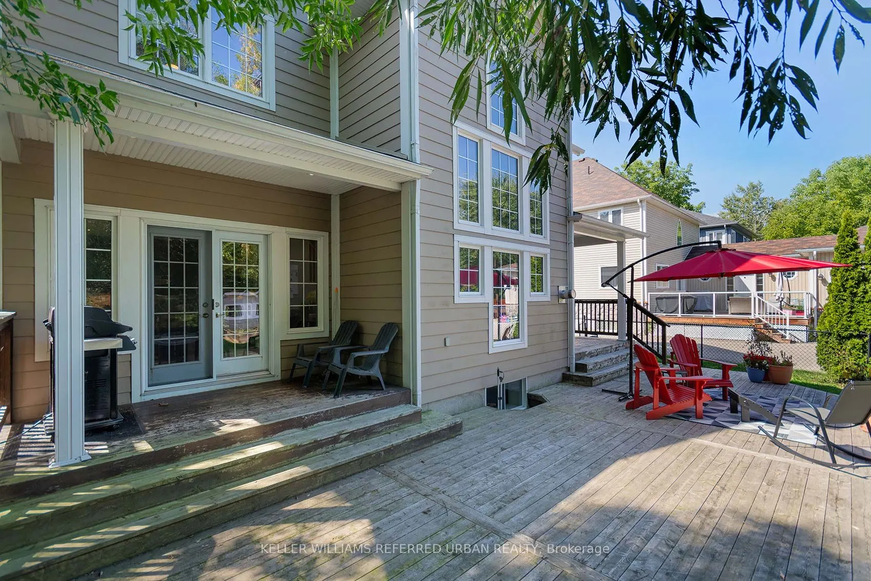 995 Chapman Street