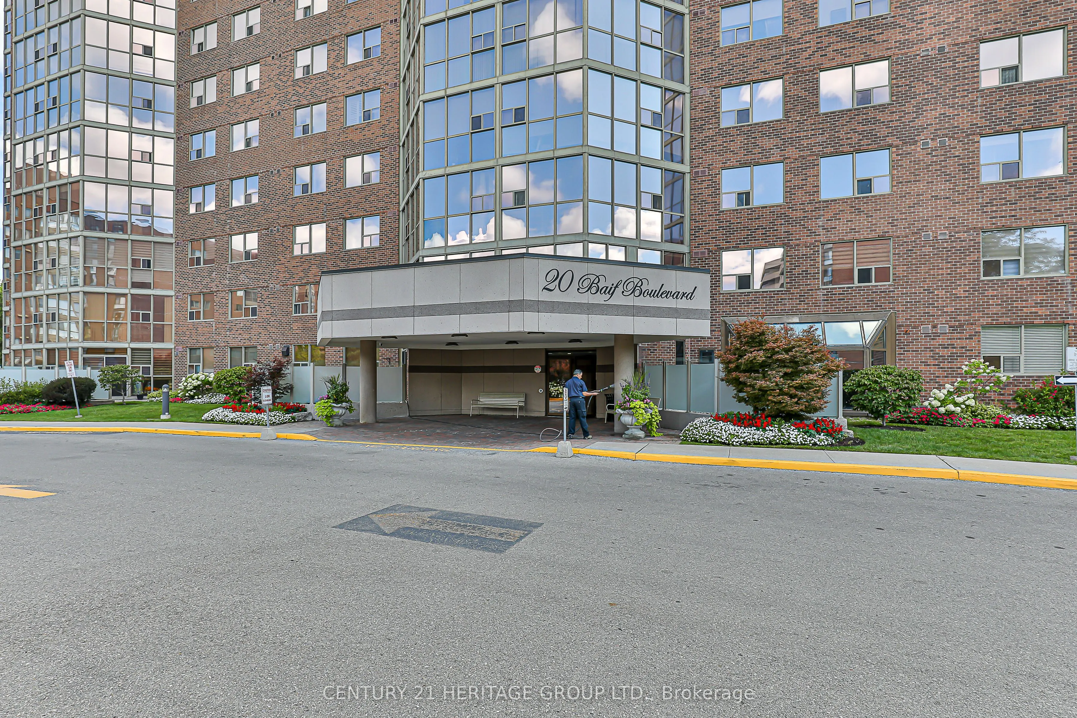 20 Baif Boulevard, #1603