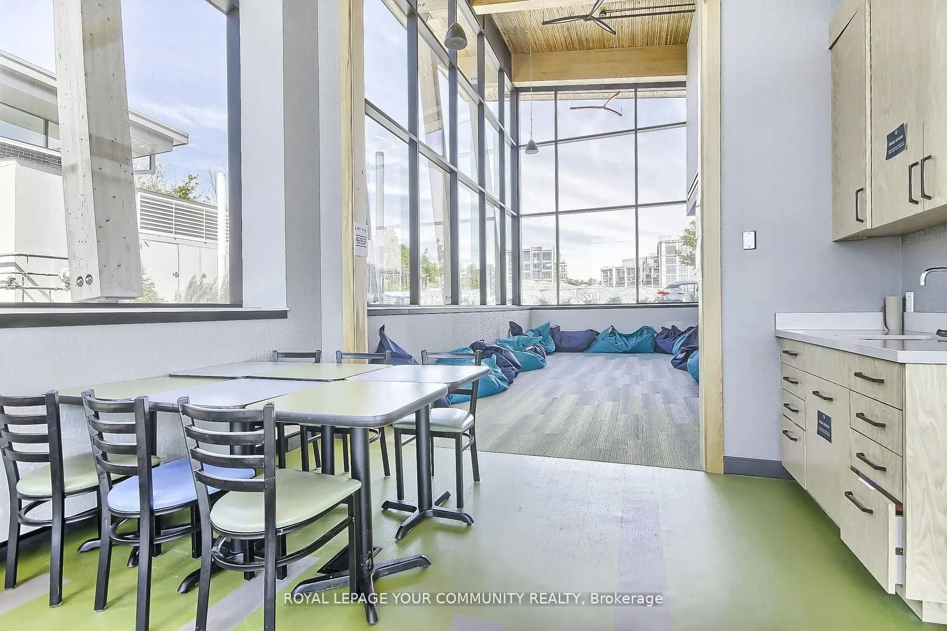 415 Sea Ray Avenue, #342