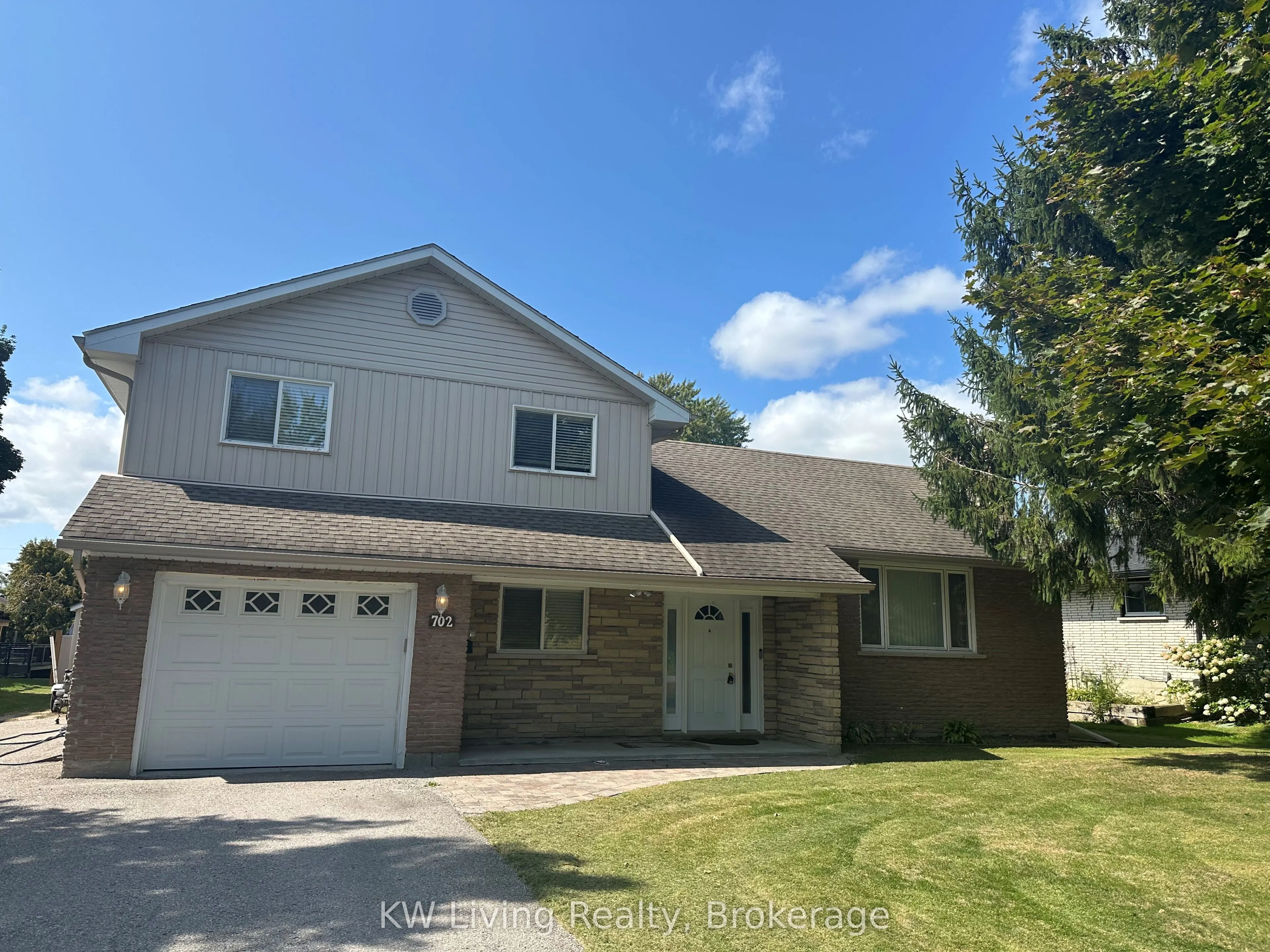 702 Lake Drive S