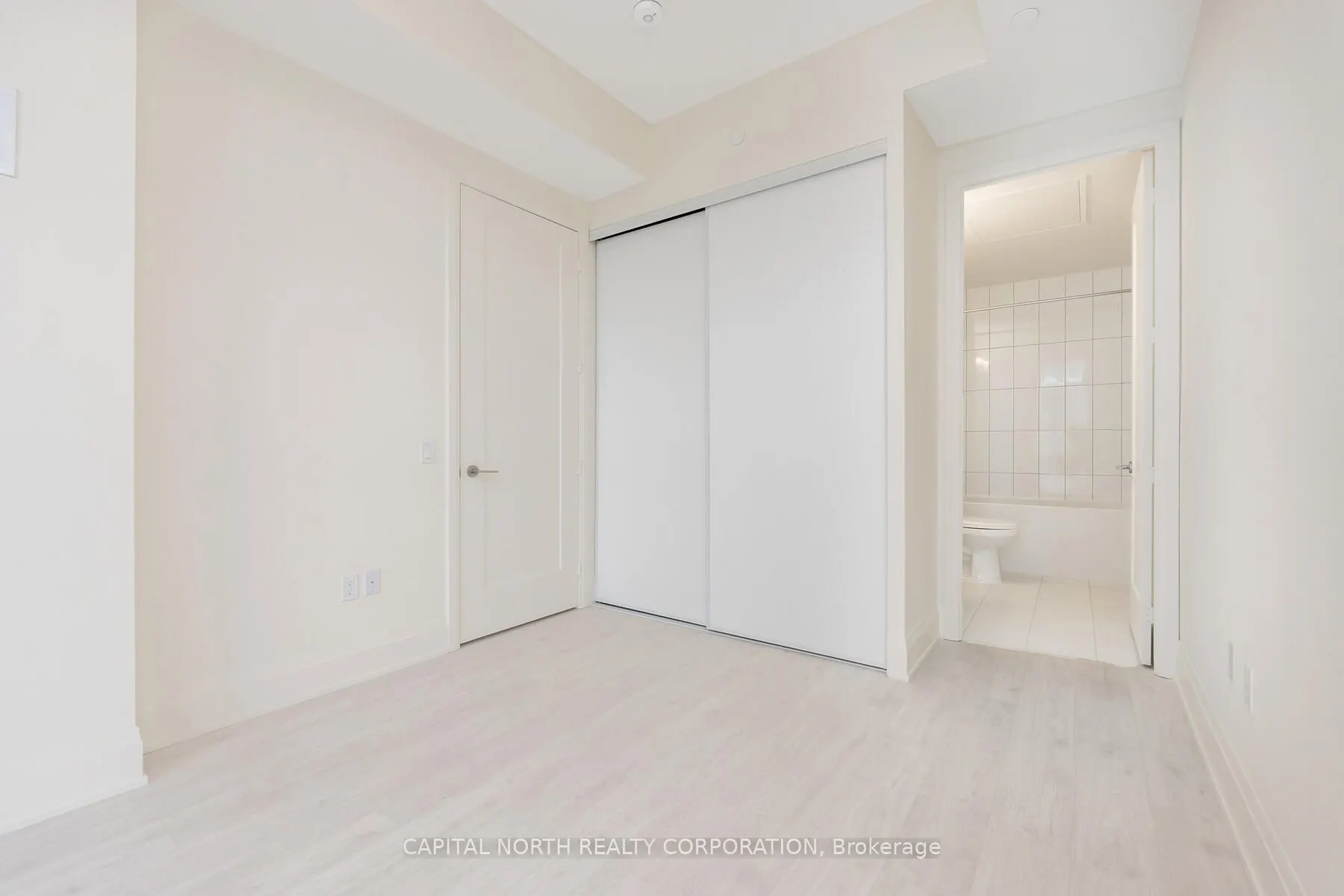 9000 Jane Street, #2307