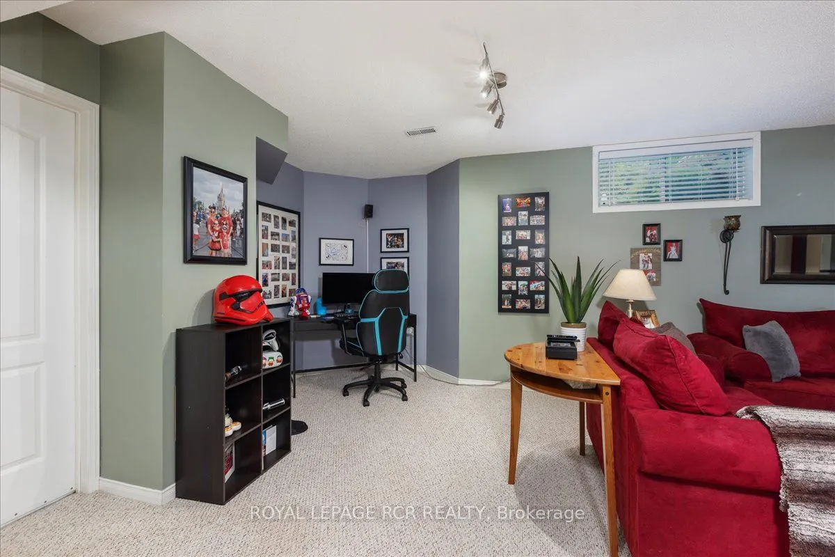 1903 Metro Road N