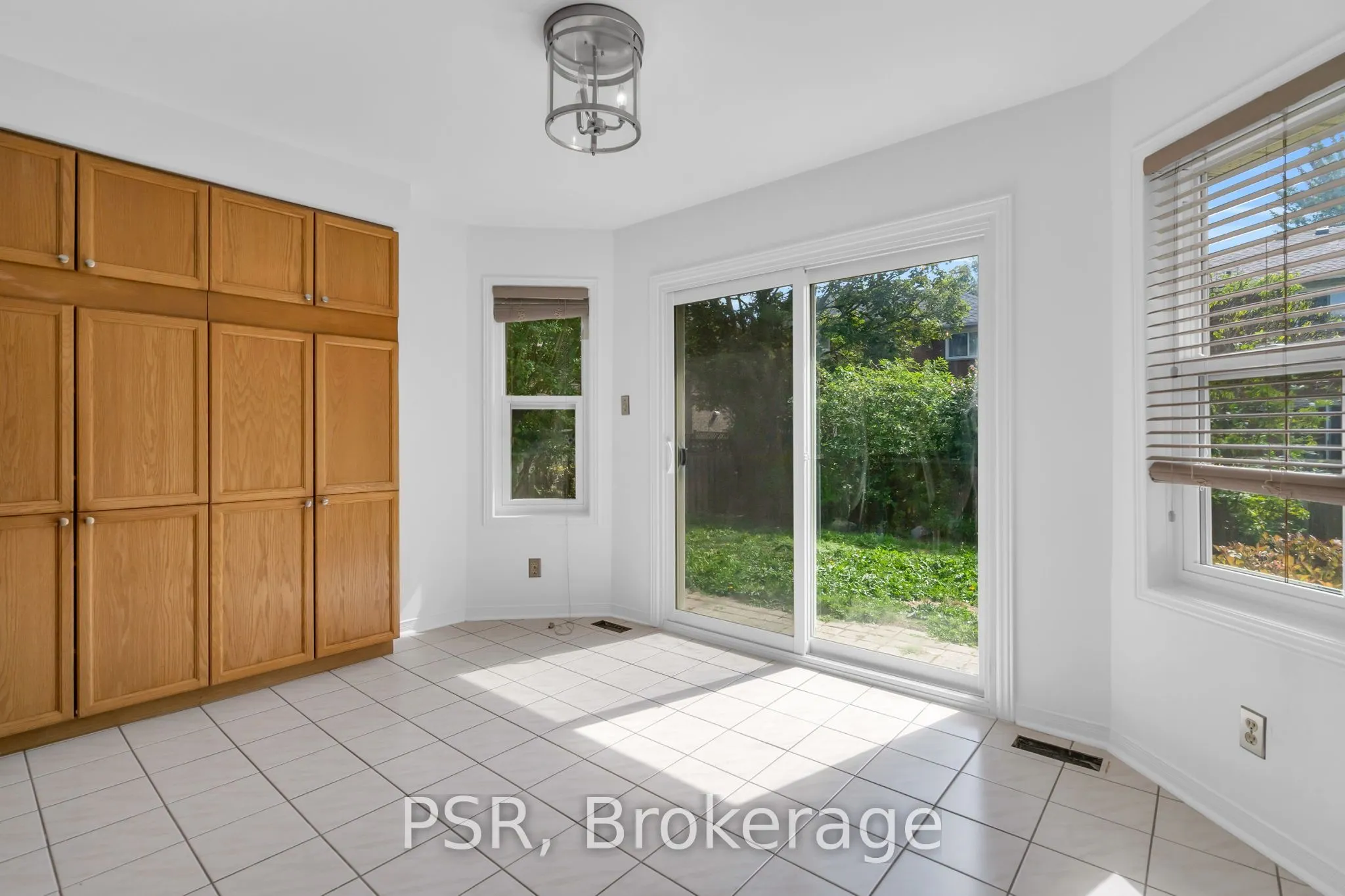 848 Hollander Road