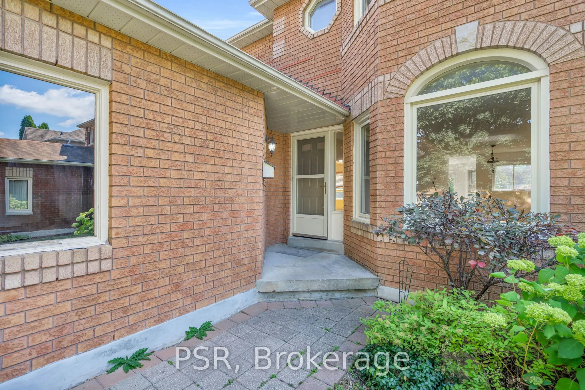 848 Hollander Road