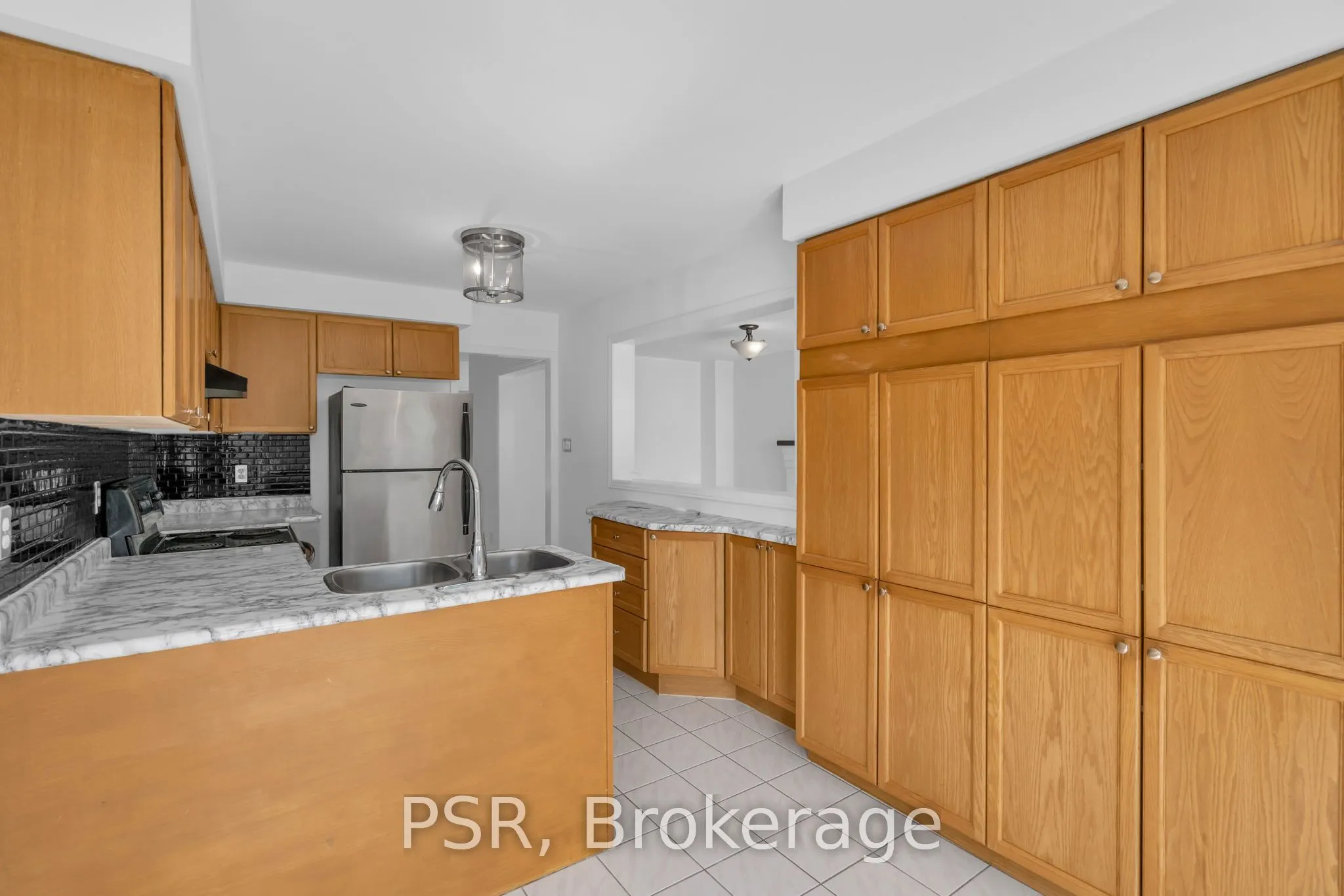 848 Hollander Road