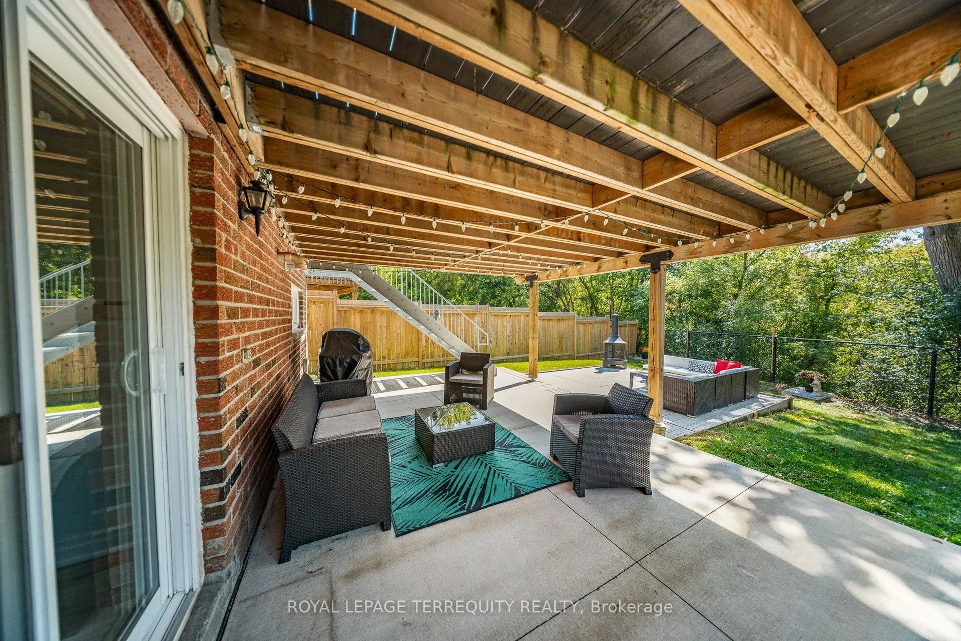 20 Woodcroft Lane