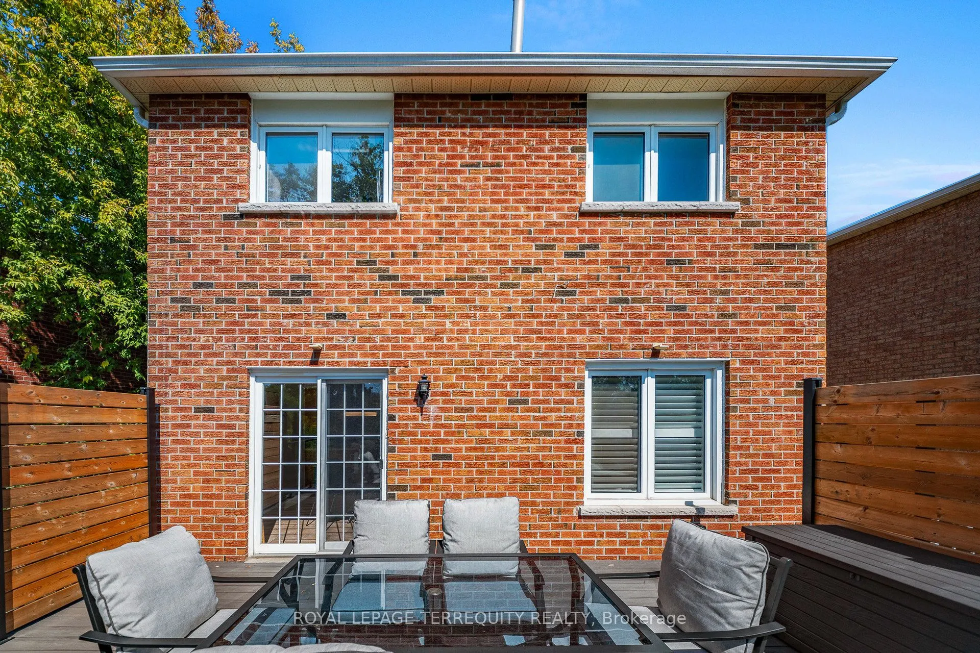 20 Woodcroft Lane