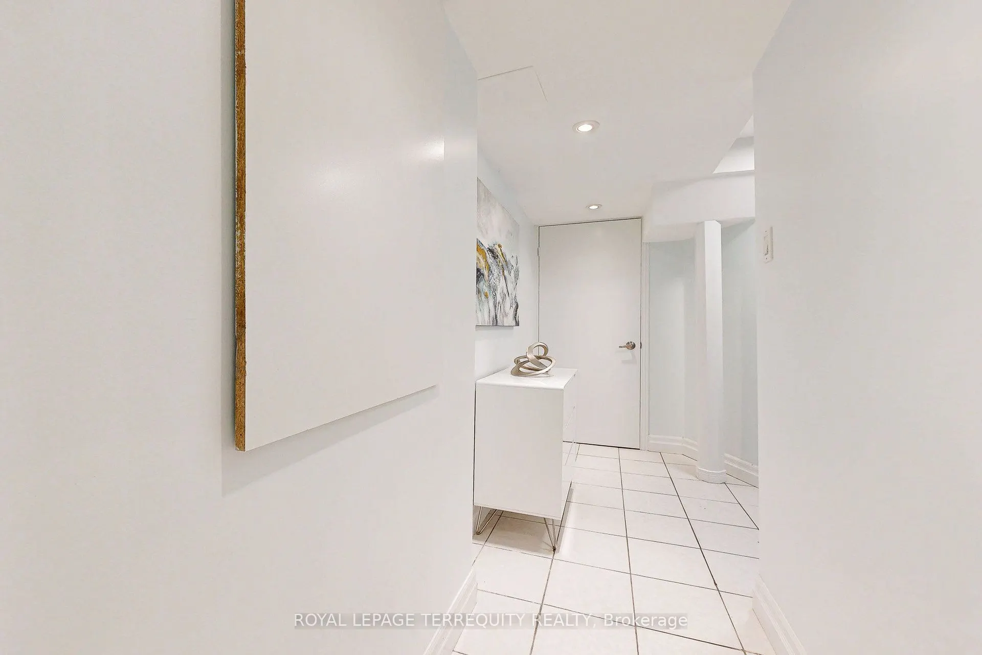 20 Woodcroft Lane