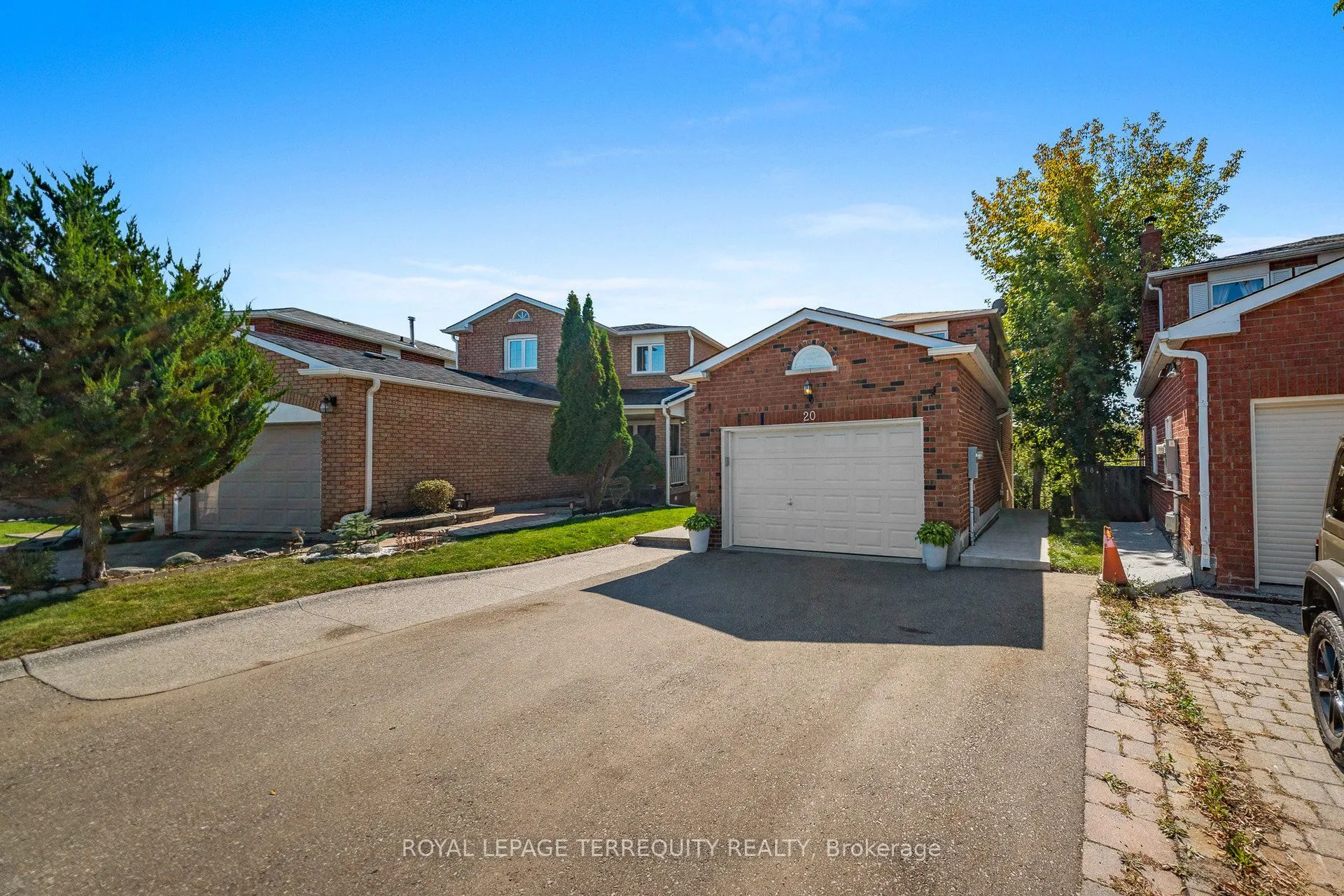 20 Woodcroft Lane