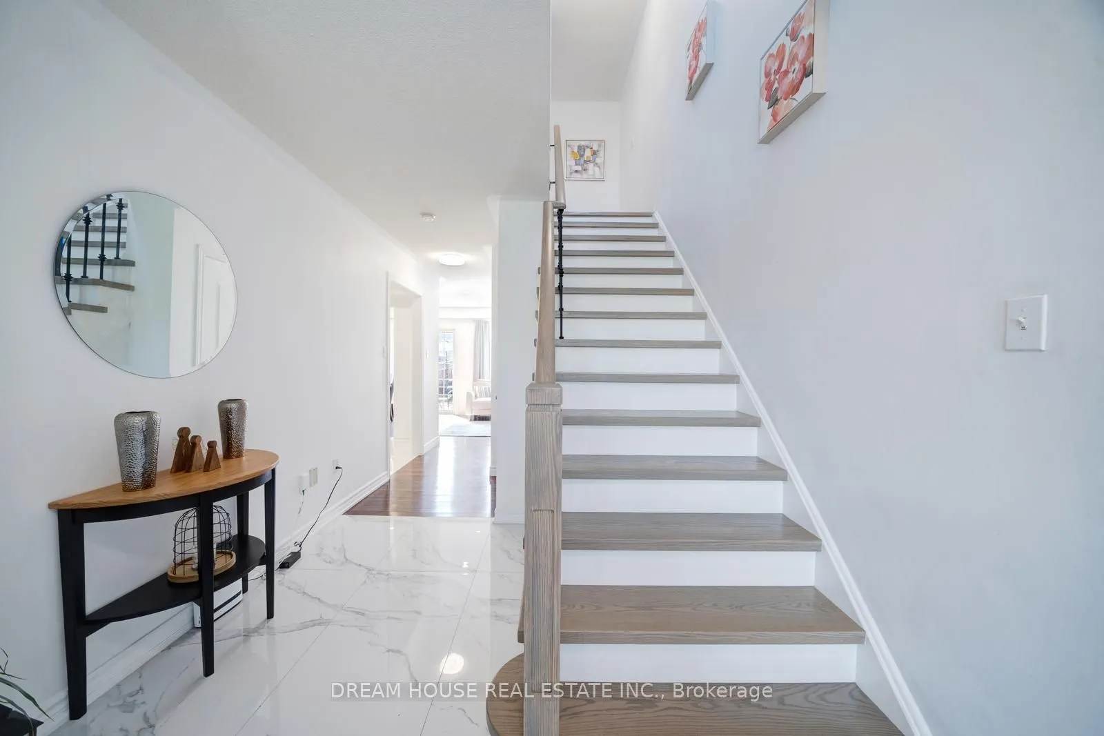 417 King Street E