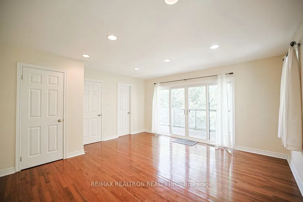 92 Hamilton Drive