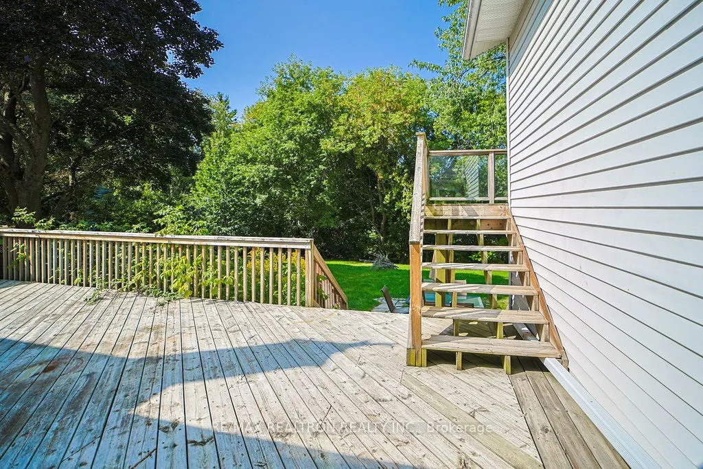92 Hamilton Drive