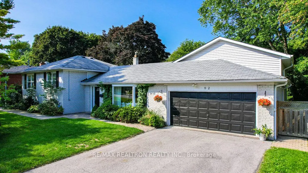 92 Hamilton Drive
