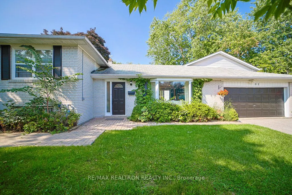 92 Hamilton Drive