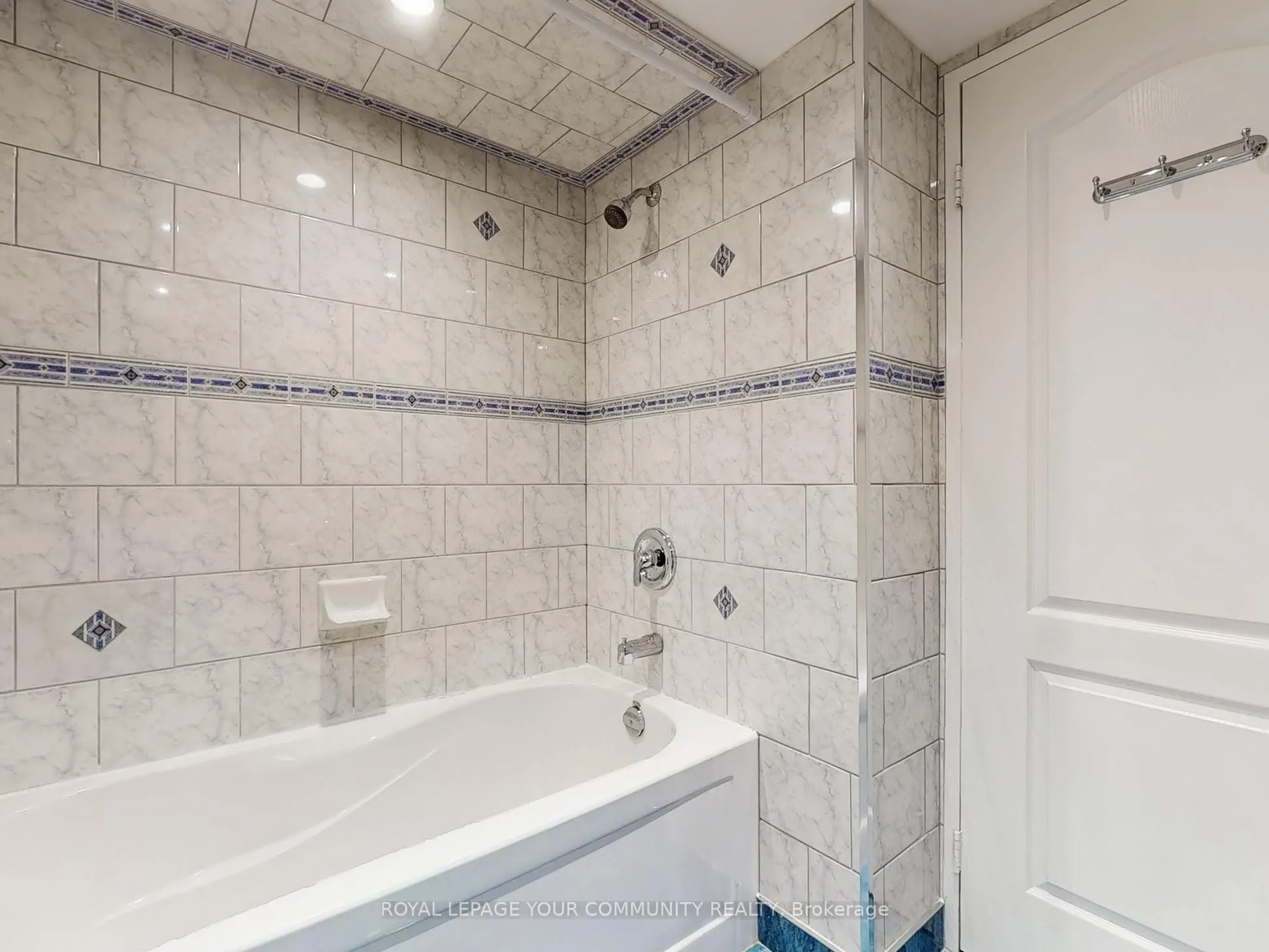 32 Clarissa Drive, #324