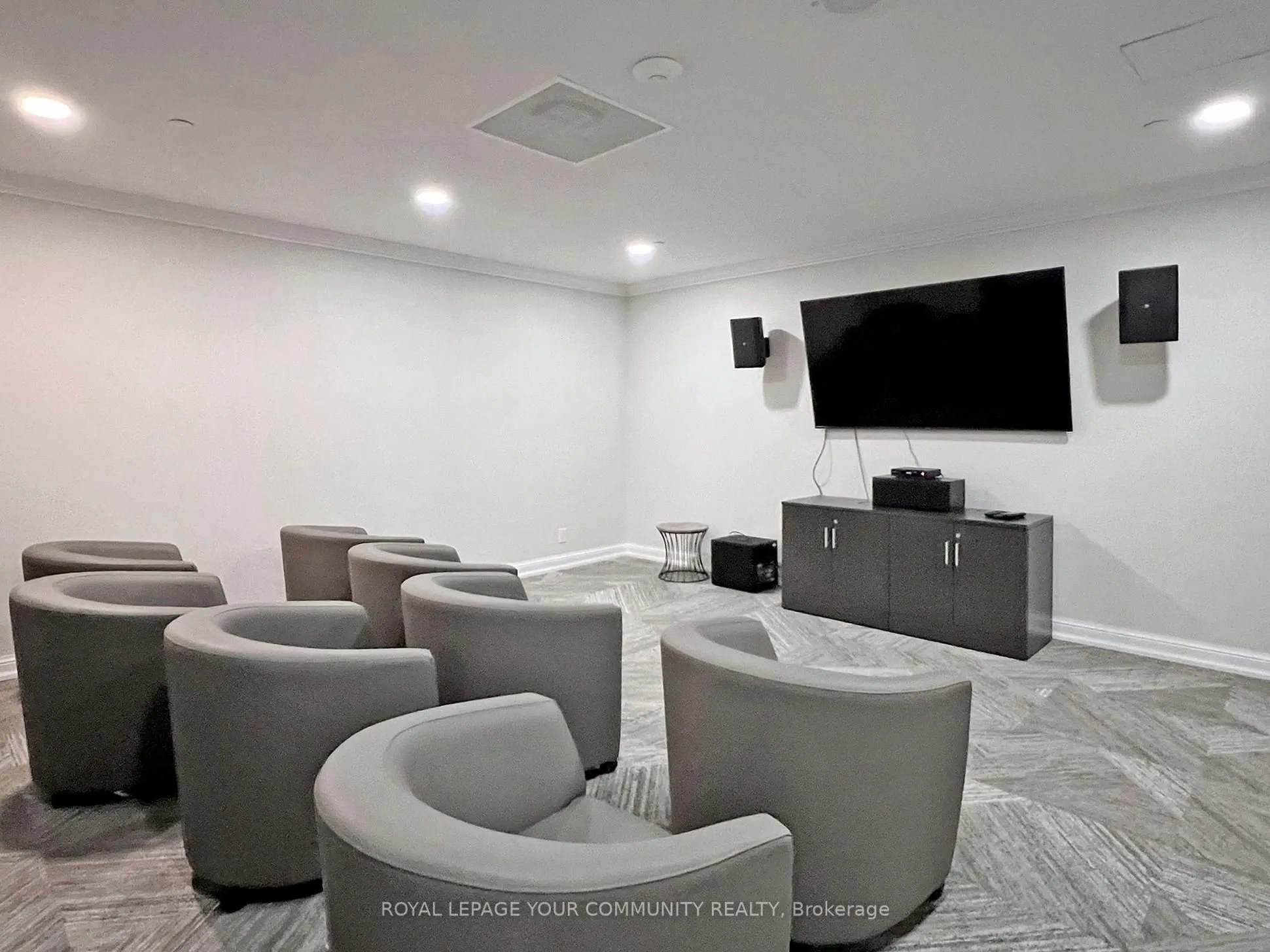 32 Clarissa Drive, #324