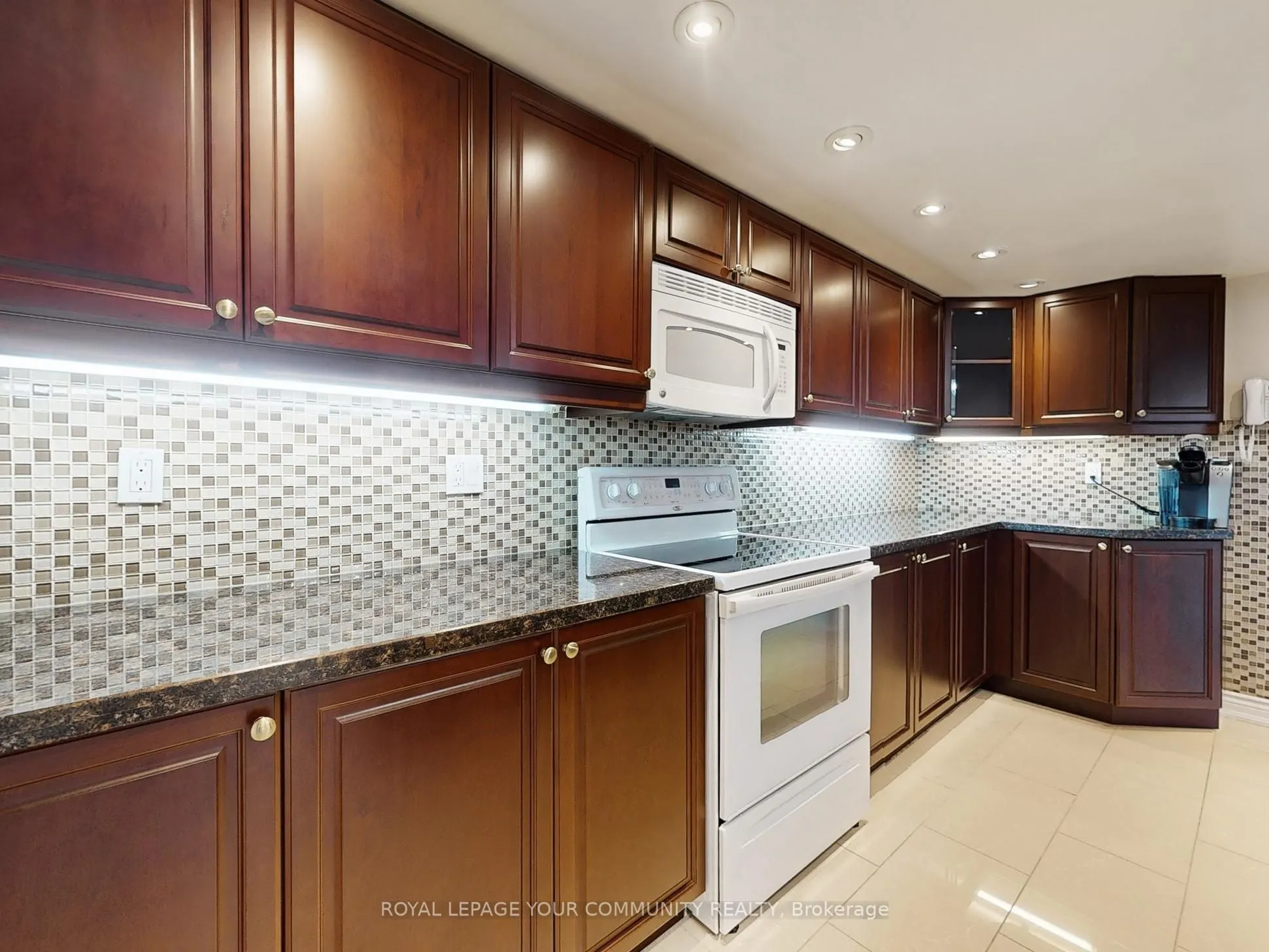 32 Clarissa Drive, #324