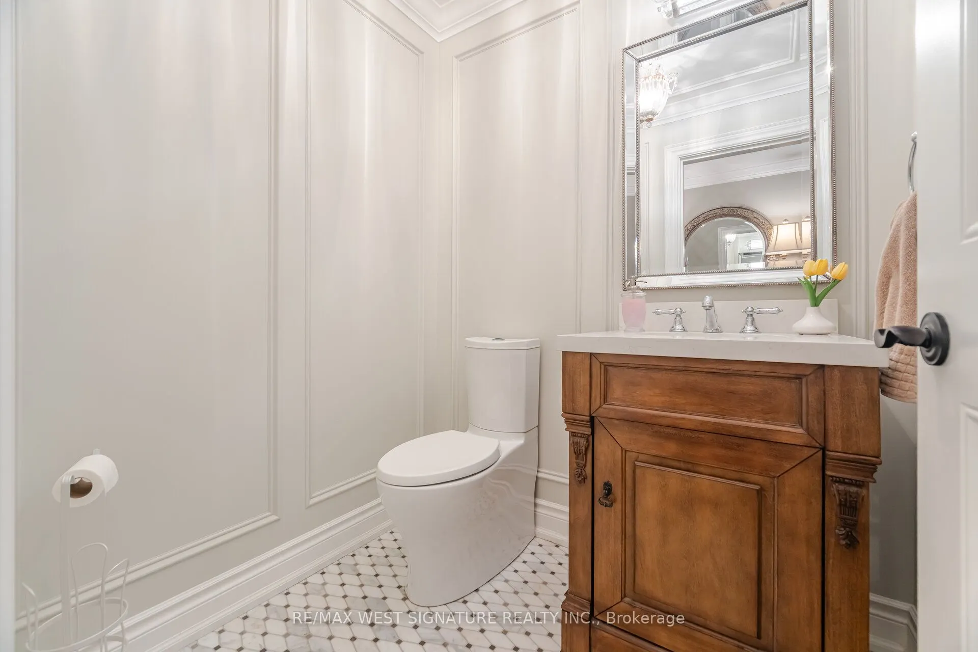 351 Dearbourne Avenue