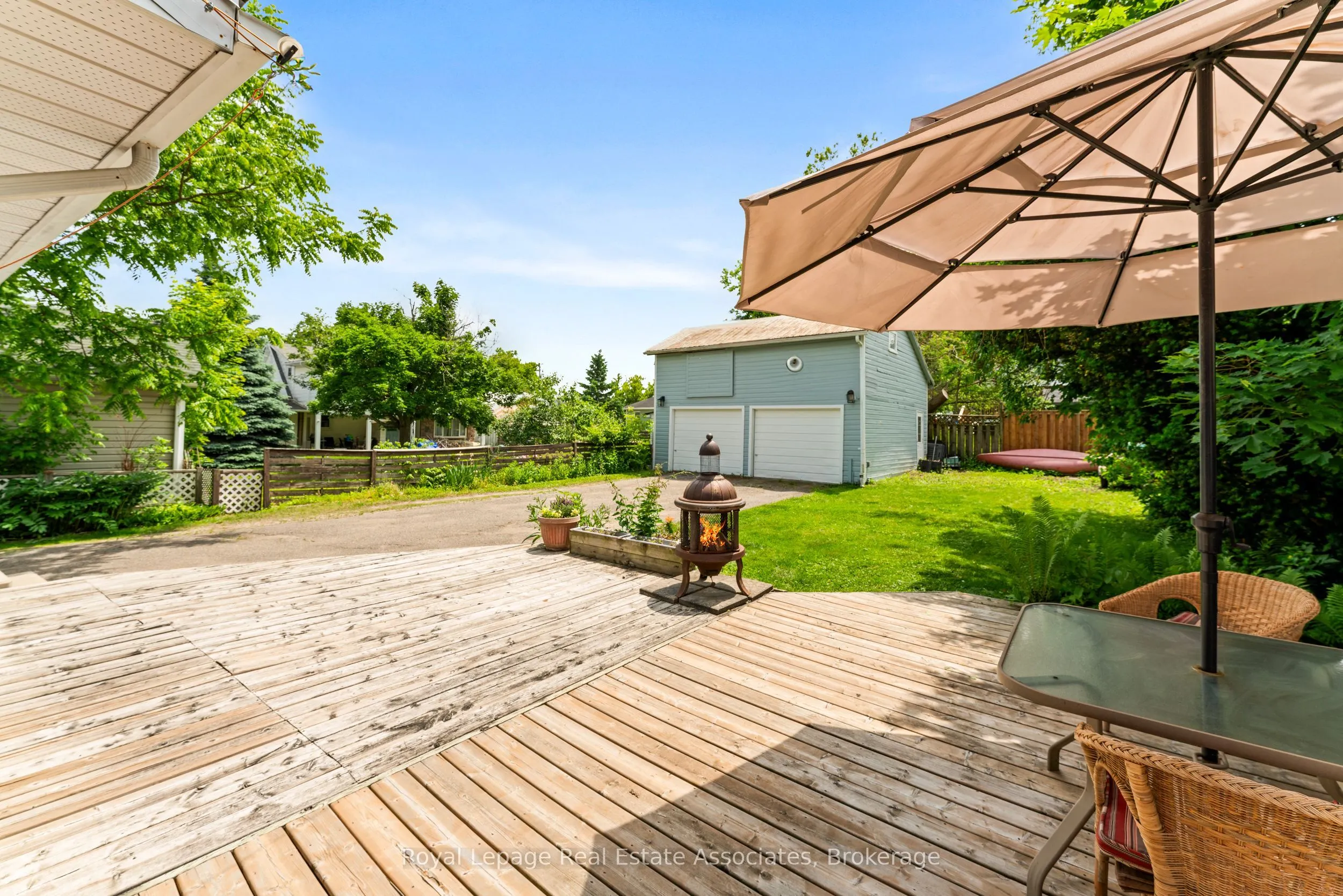 1379 Killarney Beach Street