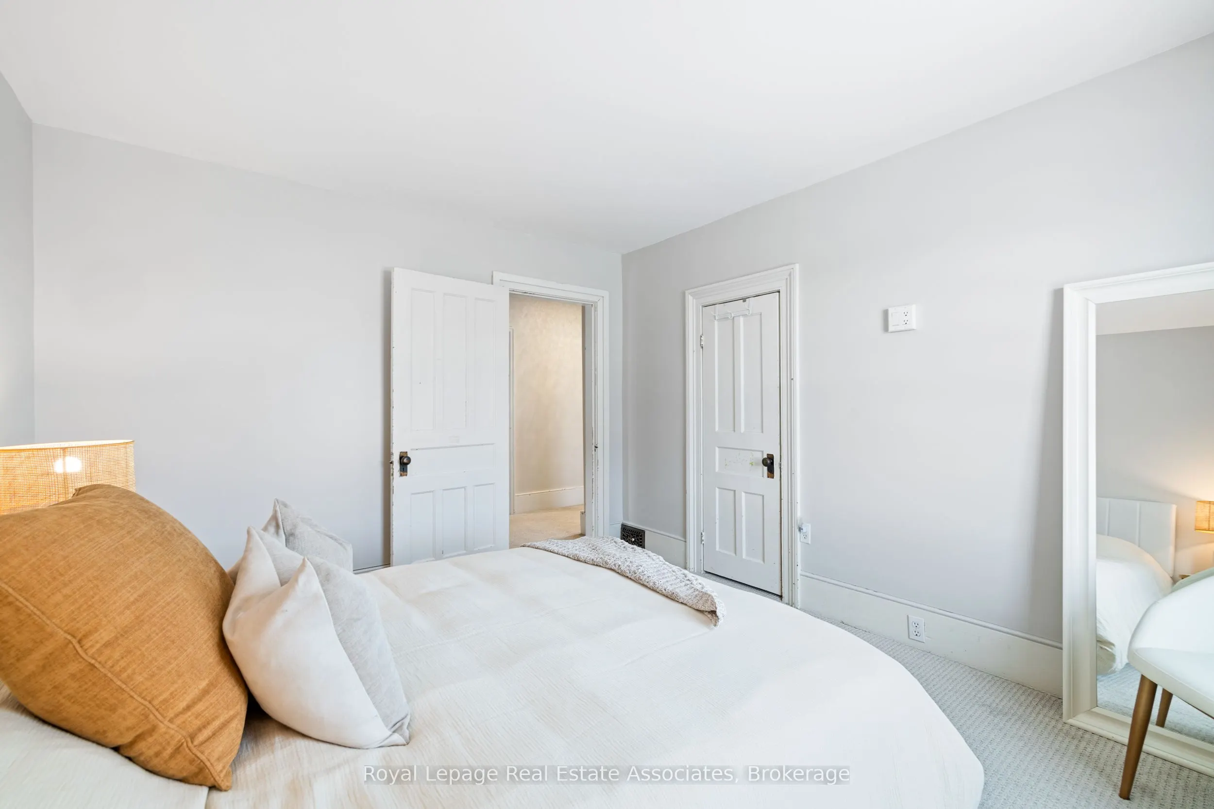 1379 Killarney Beach Street