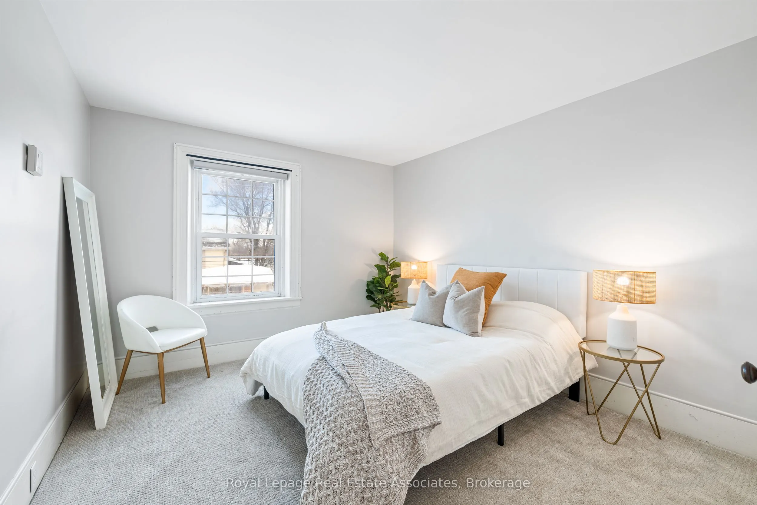 1379 Killarney Beach Street