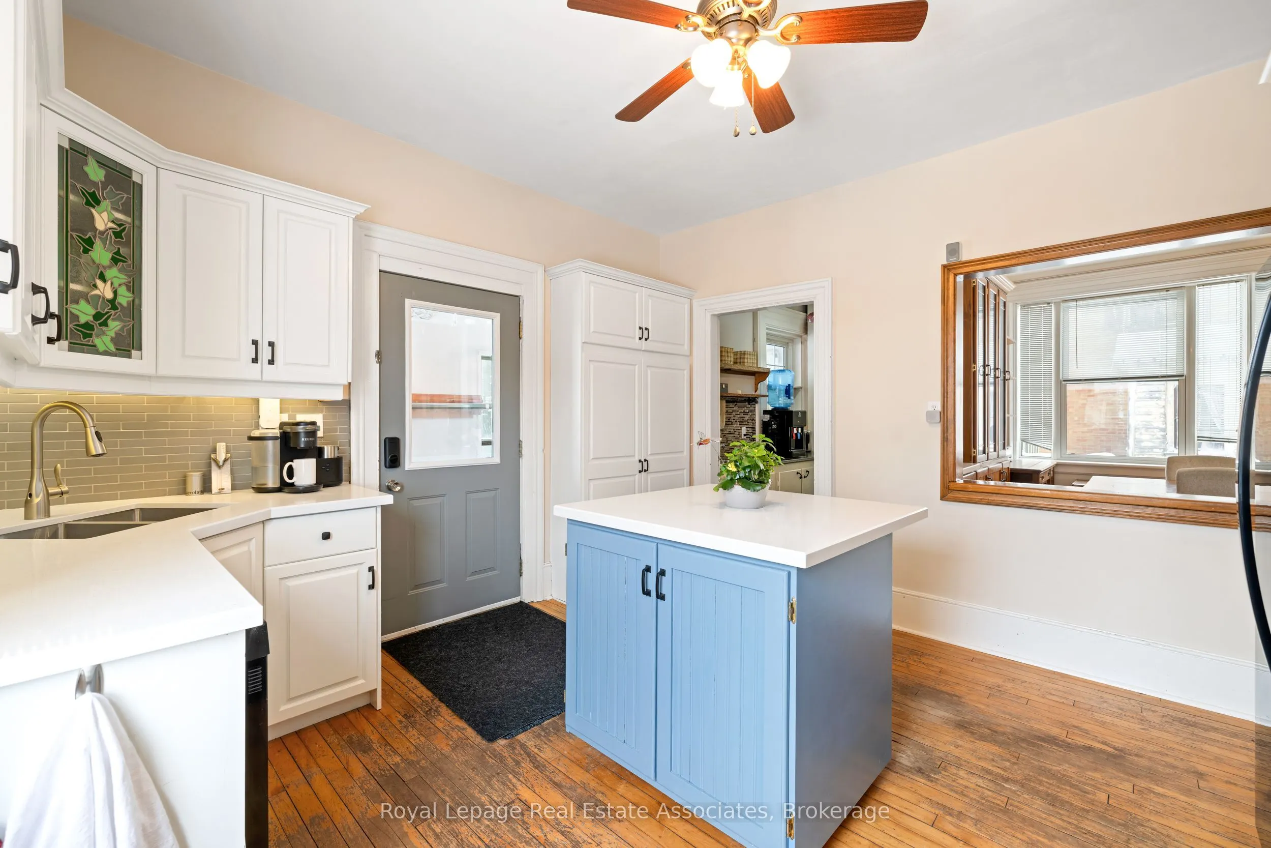 1379 Killarney Beach Street
