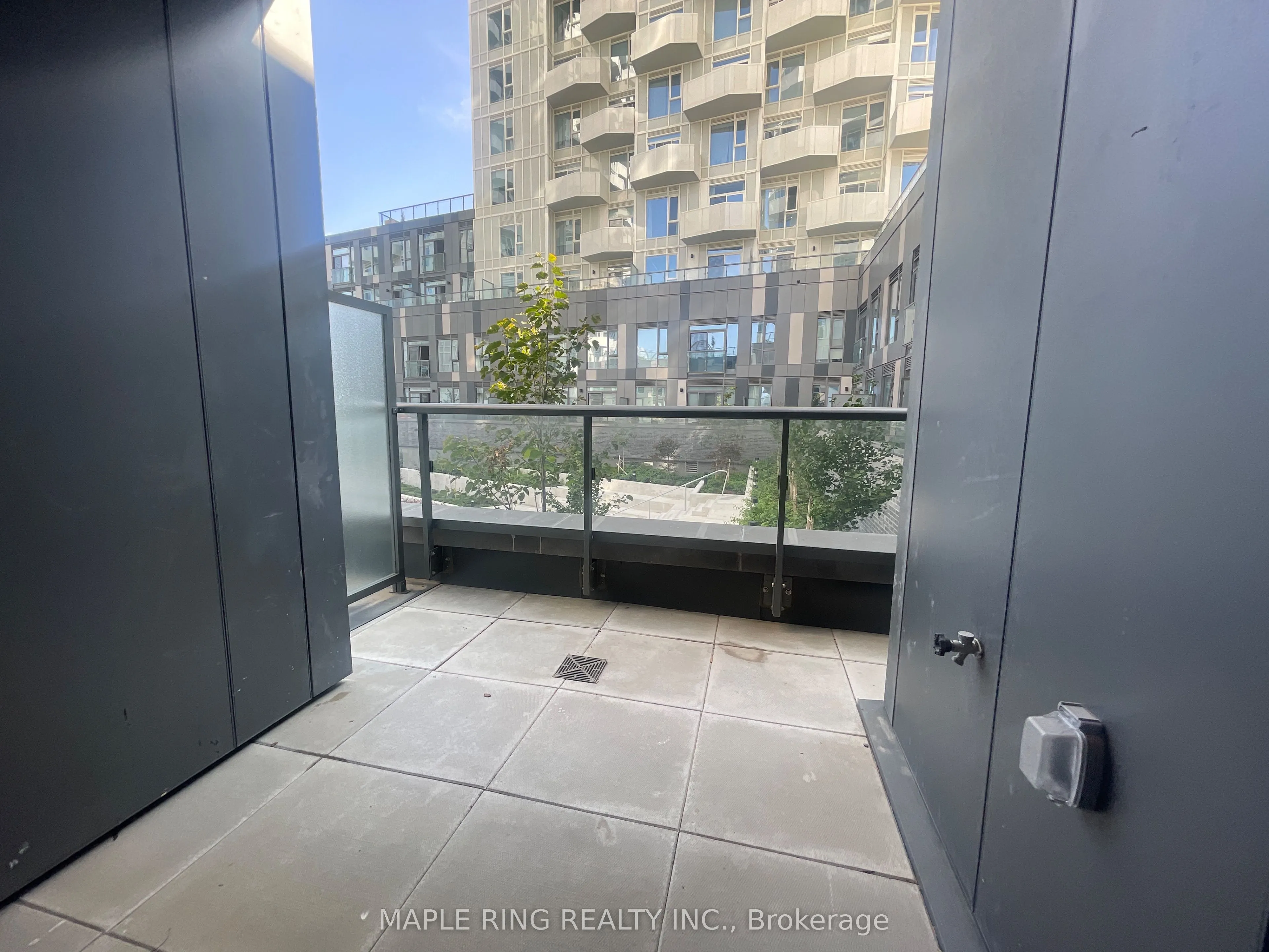 10 Abeja Street, #325
