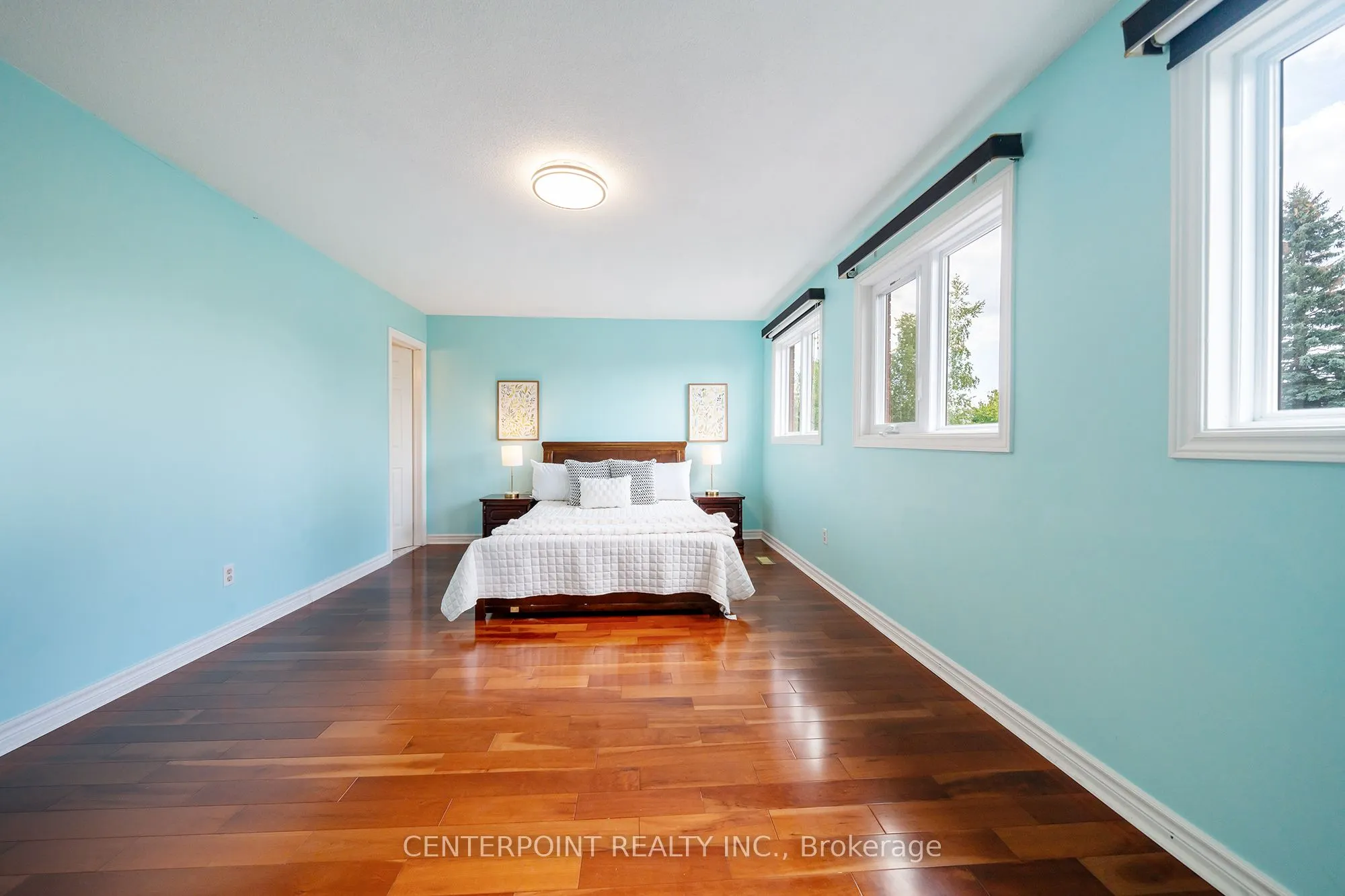 8 Woodlawn Road