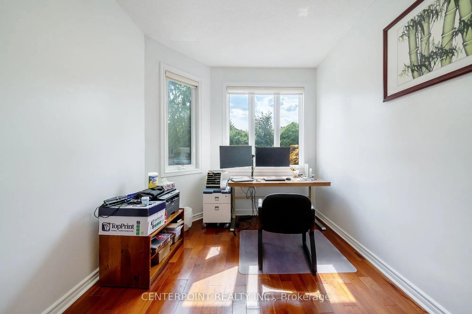 8 Woodlawn Road