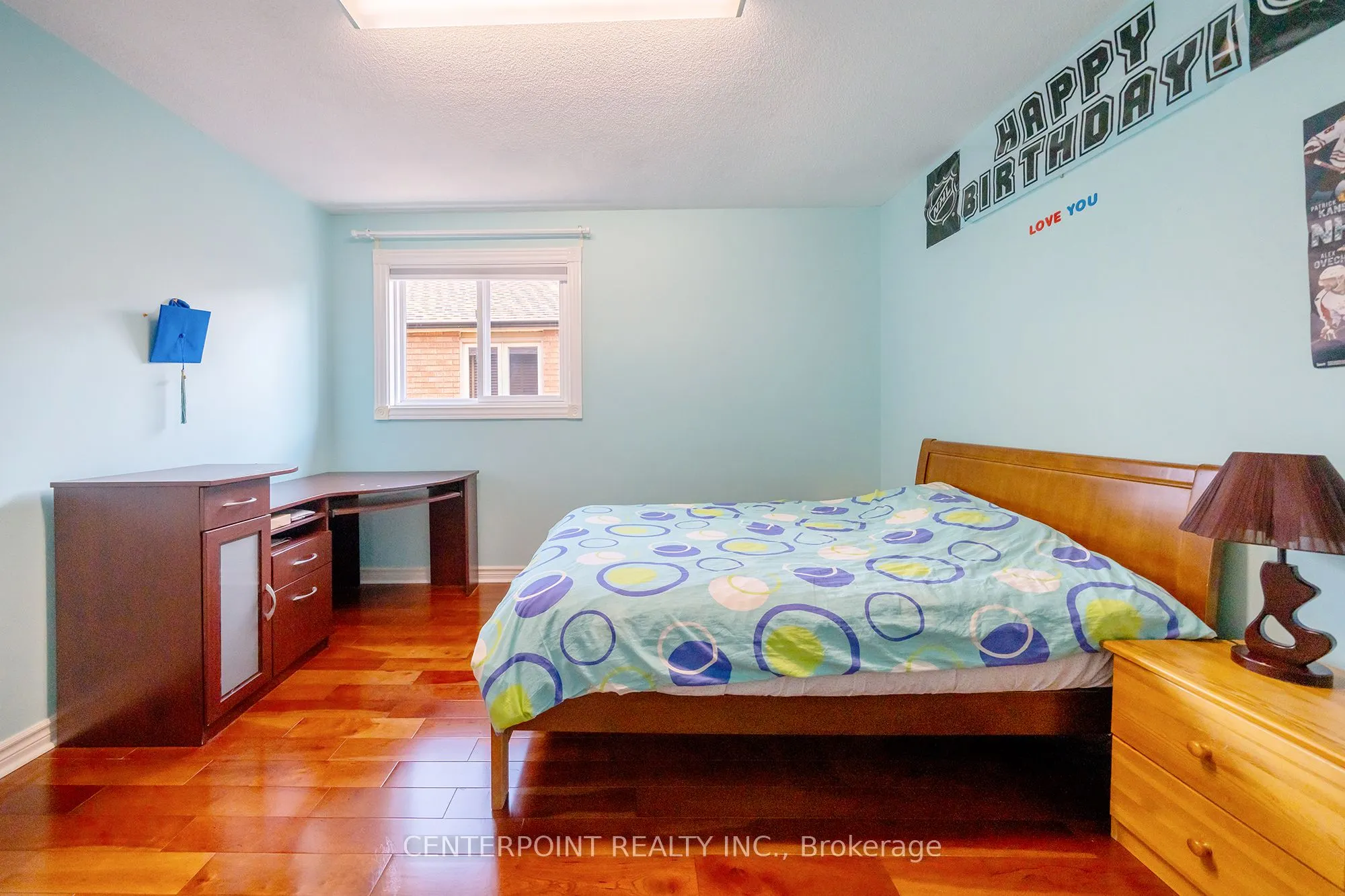 8 Woodlawn Road