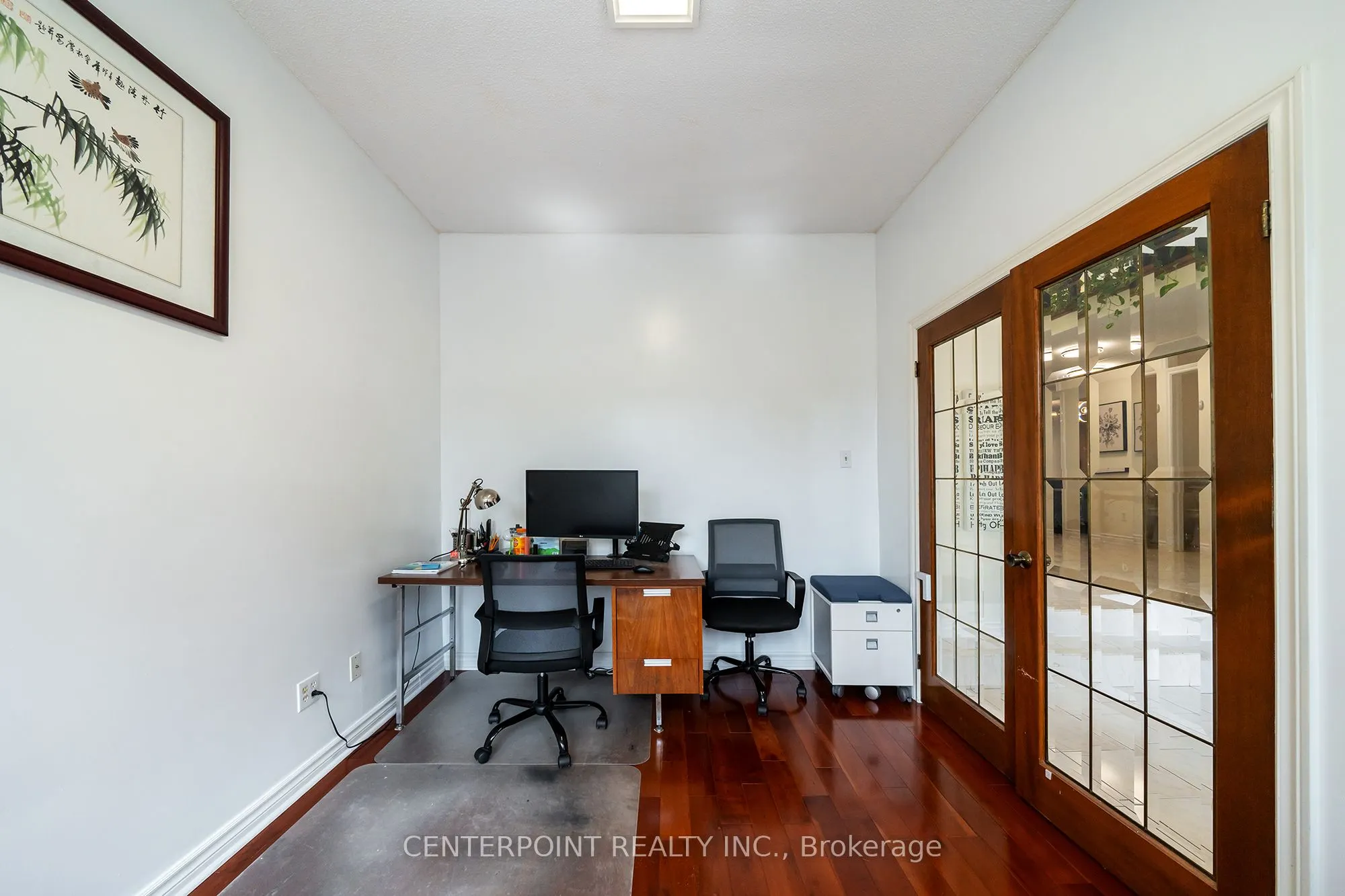 8 Woodlawn Road