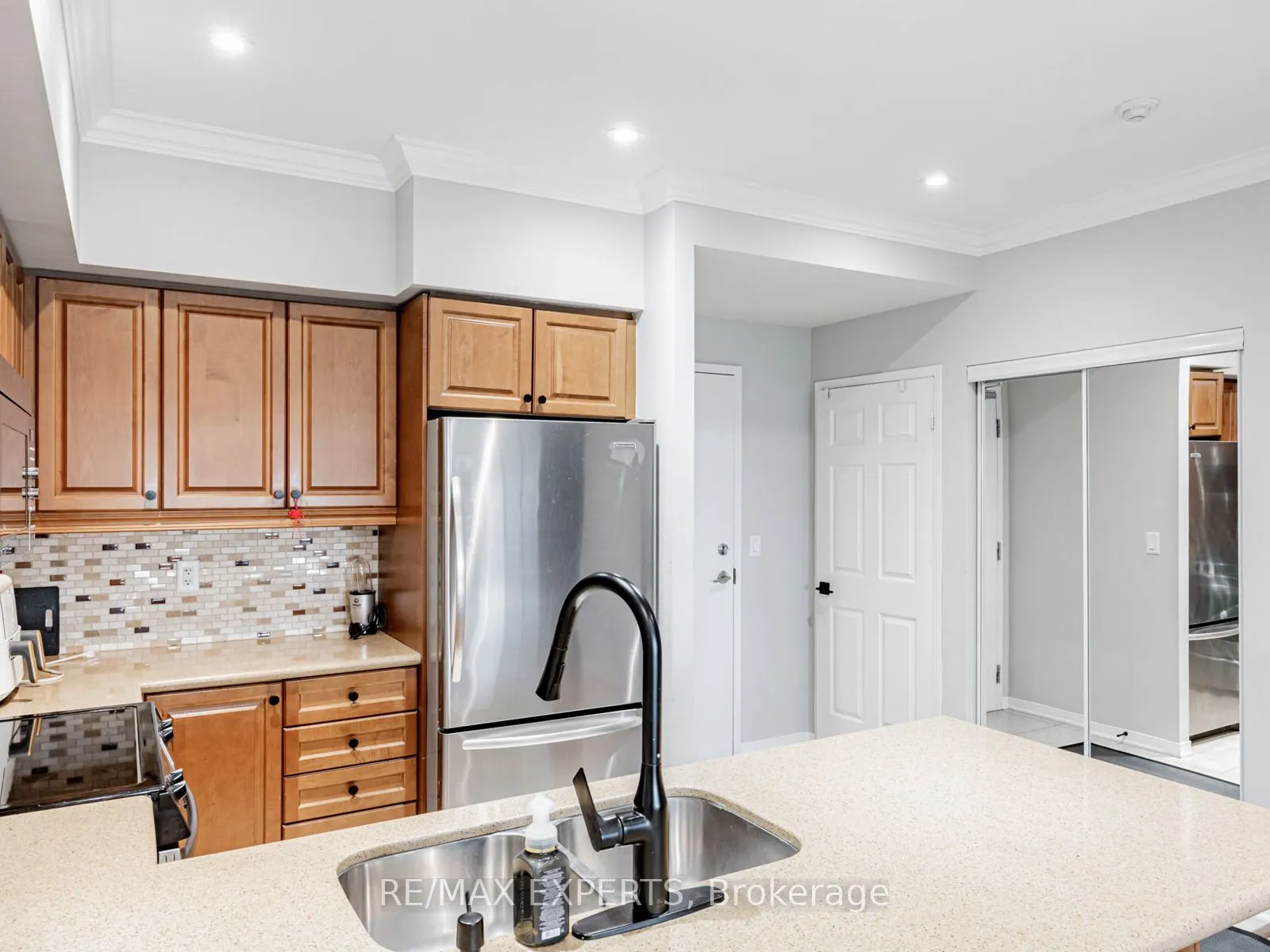 9451 Jane Street, #310