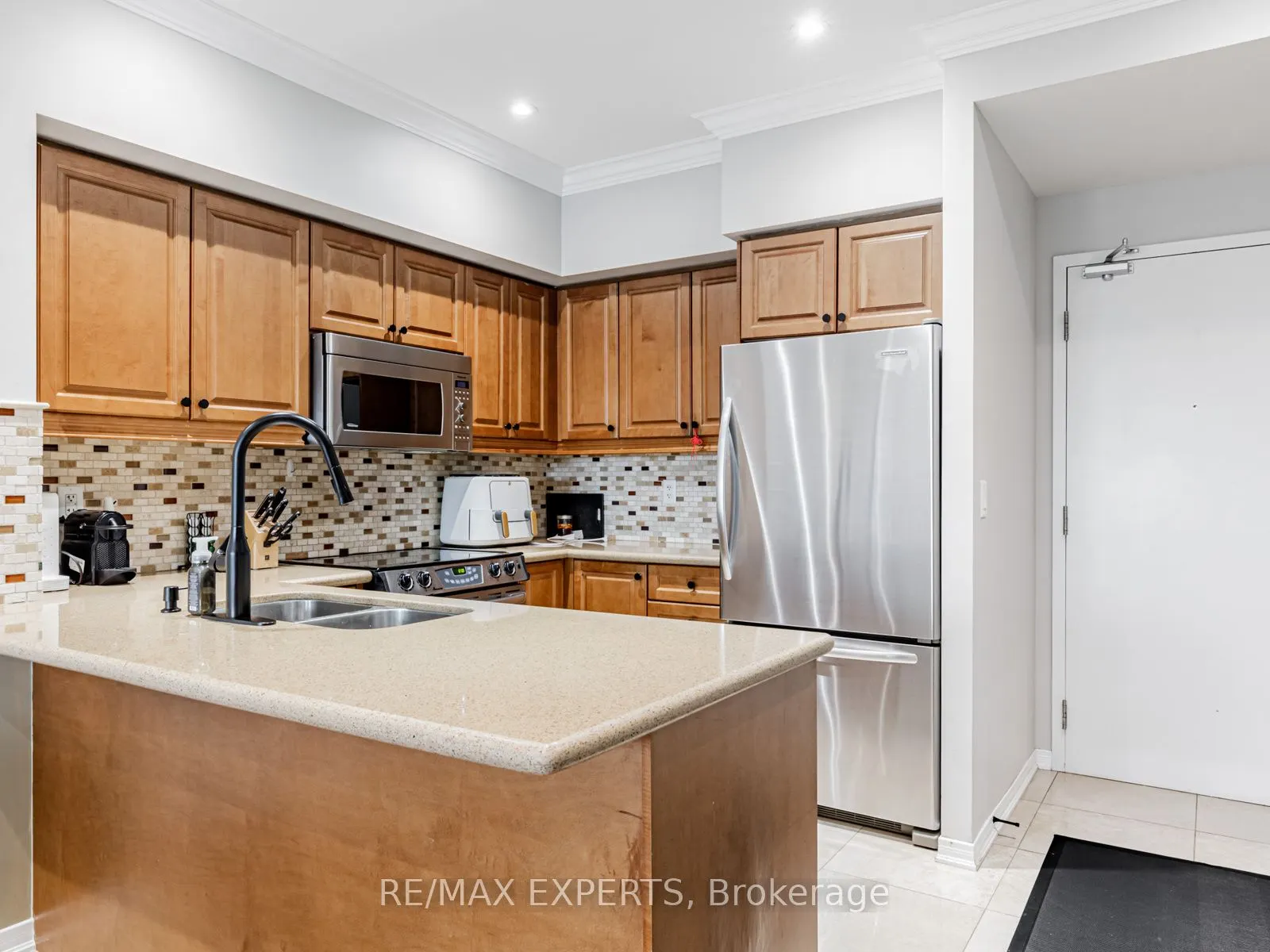 9451 Jane Street, #310