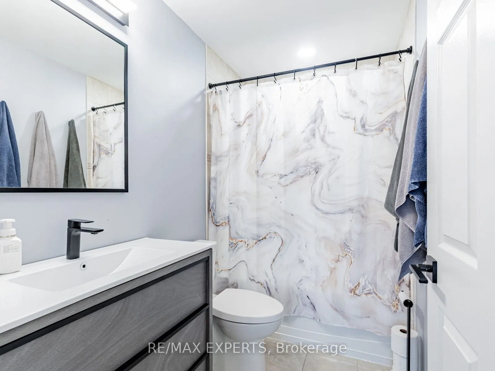 9451 Jane Street, #310