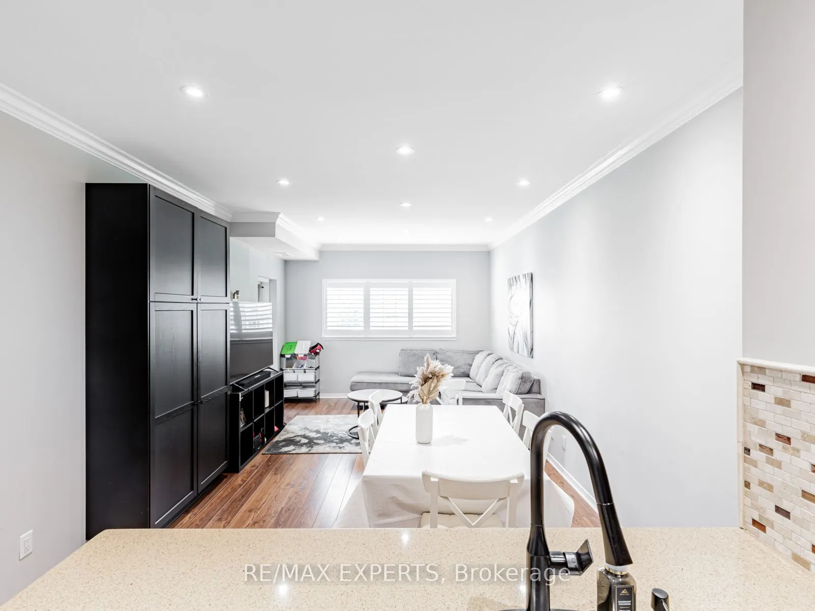 9451 Jane Street, #310