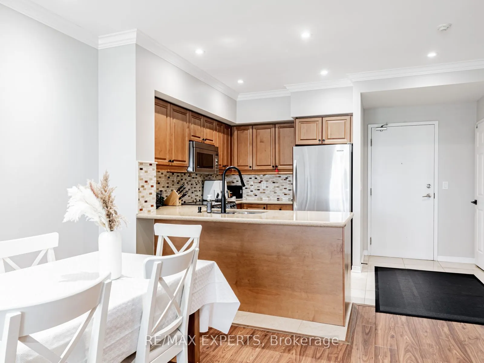9451 Jane Street, #310