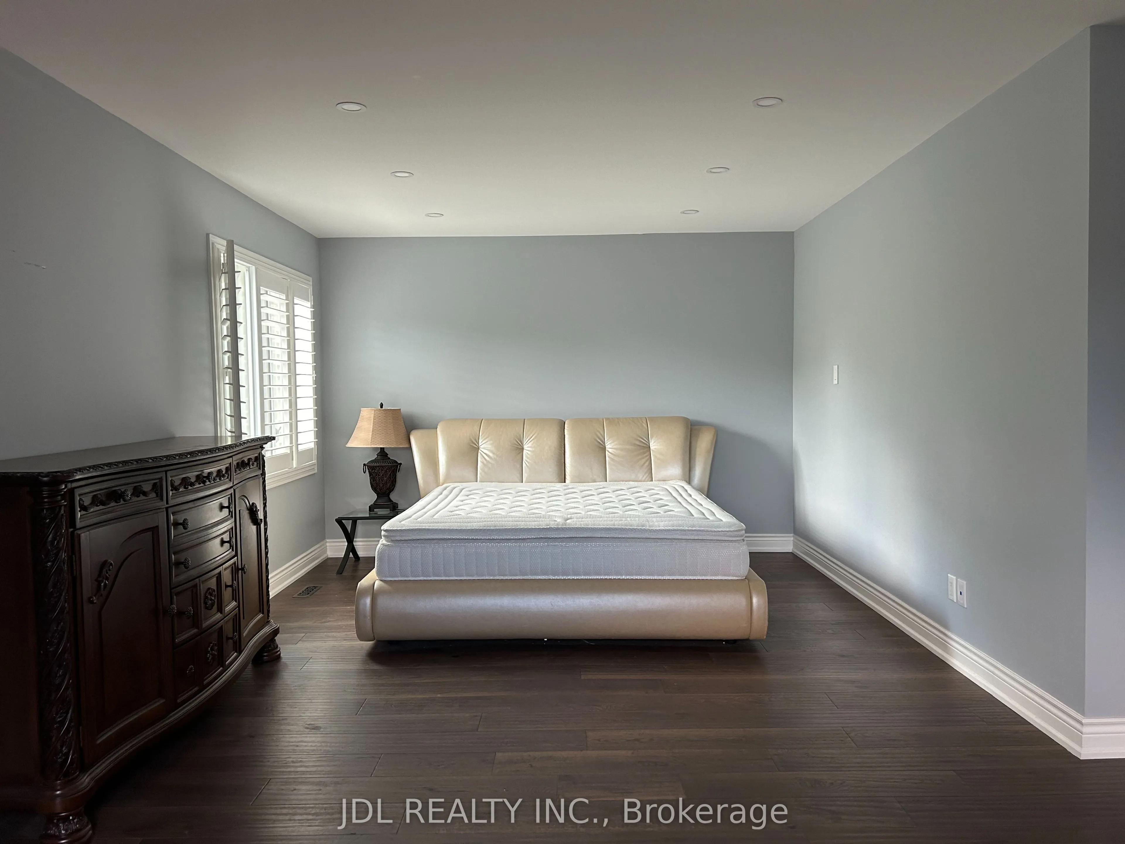 19 Prince Edward Blvd Boulevard, #Suite A